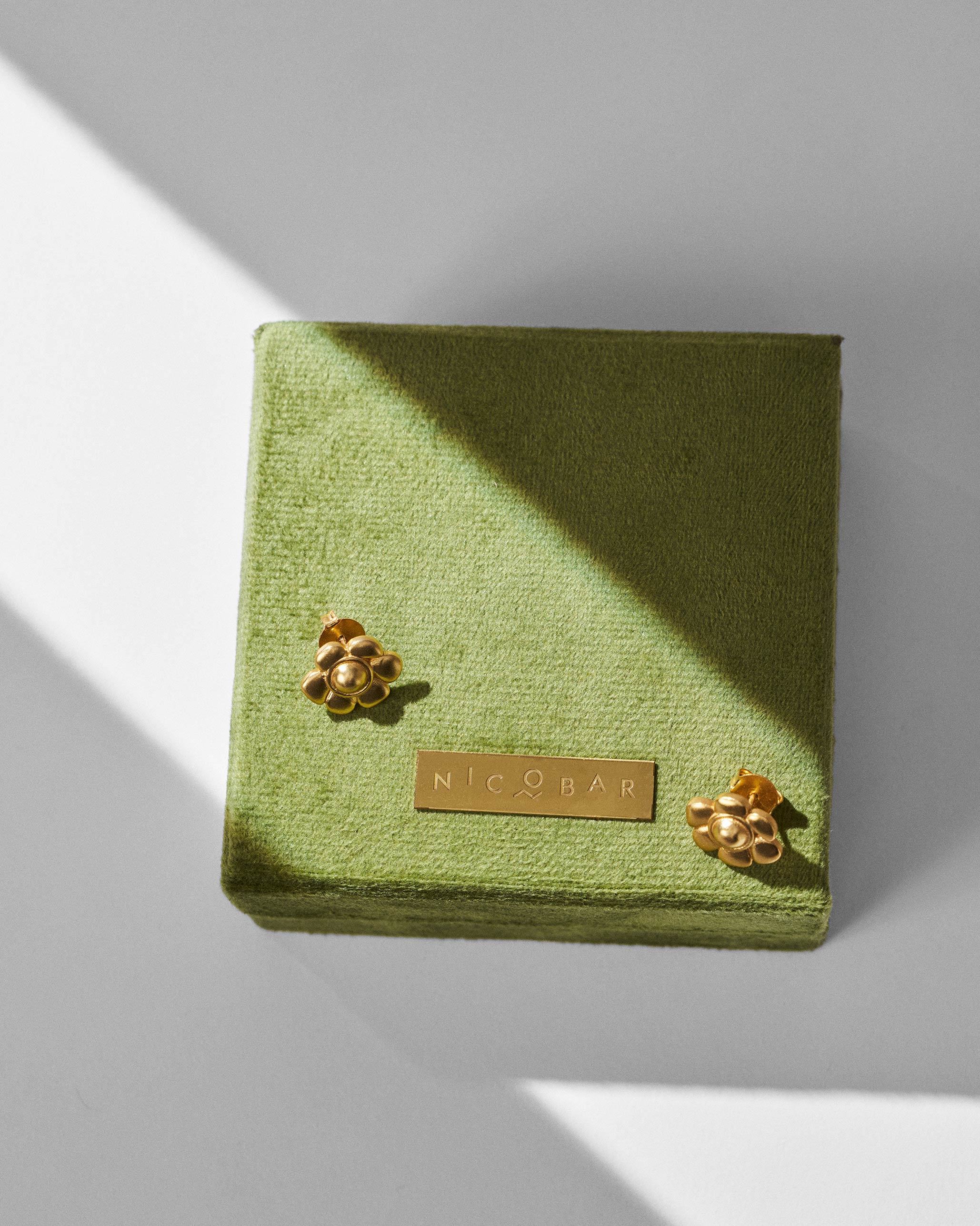 Daylily Studs - Gold - Image 4