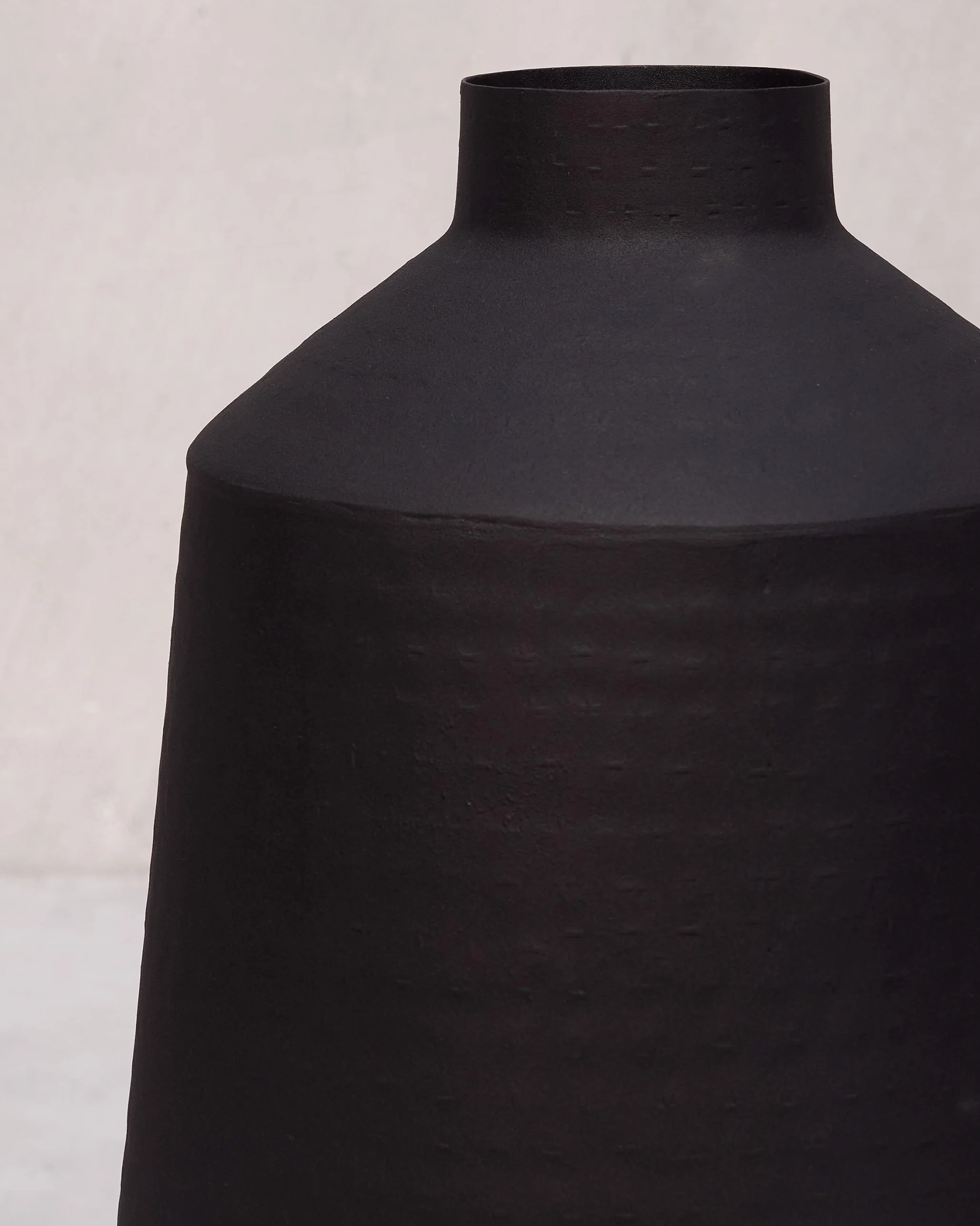 Dhara Vase - Large - Image 4