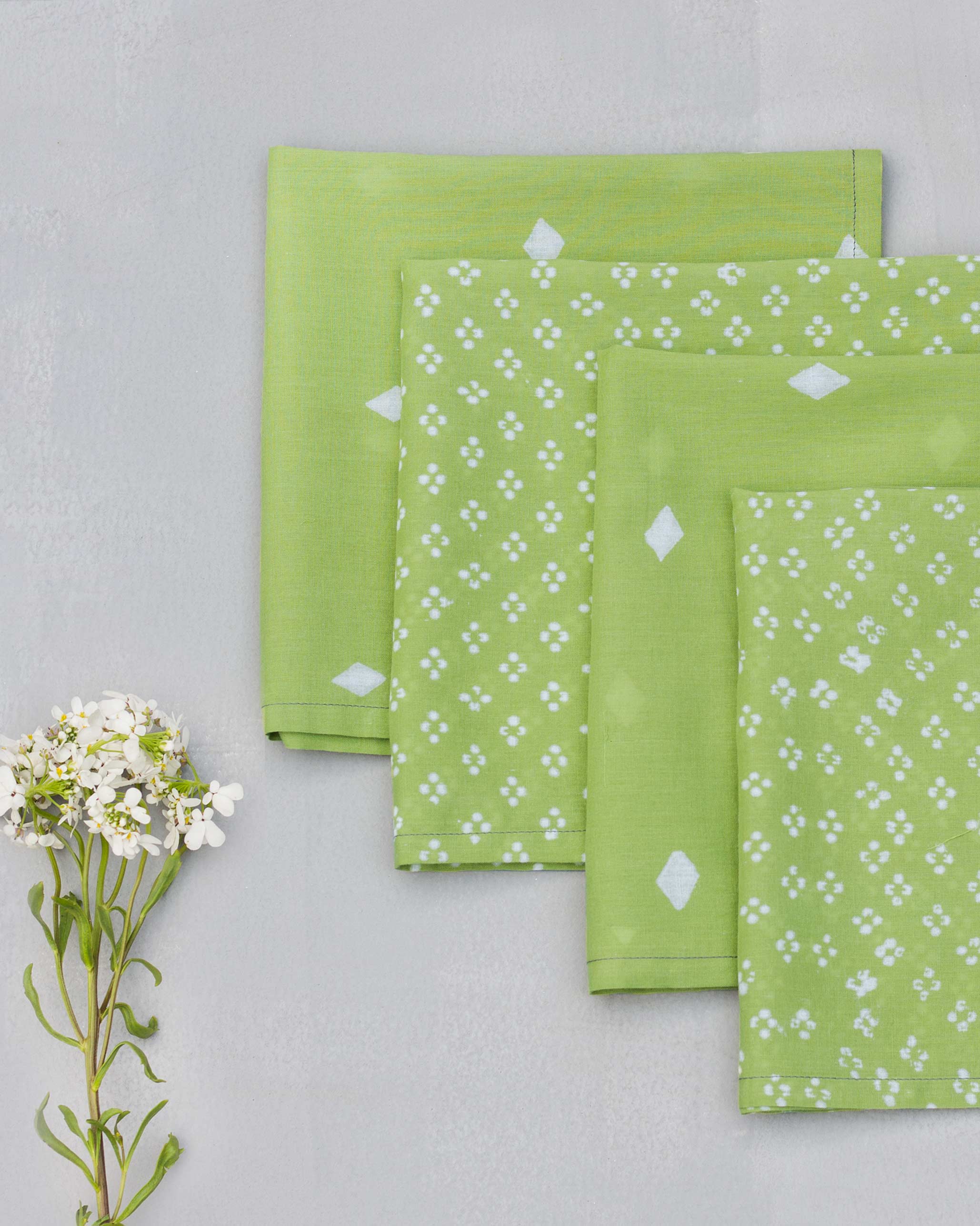 Diamond Dinner Napkins (Set of 4) - Image 2