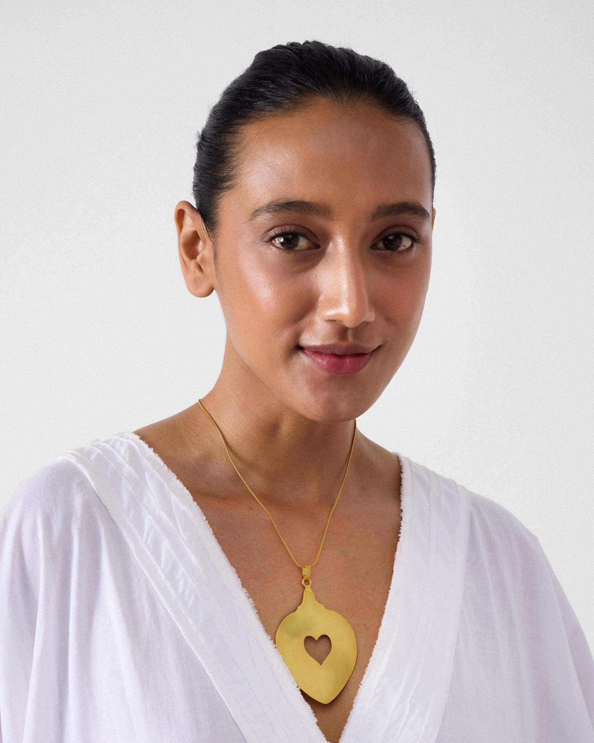 Dil Necklace - Gold - Image 3
