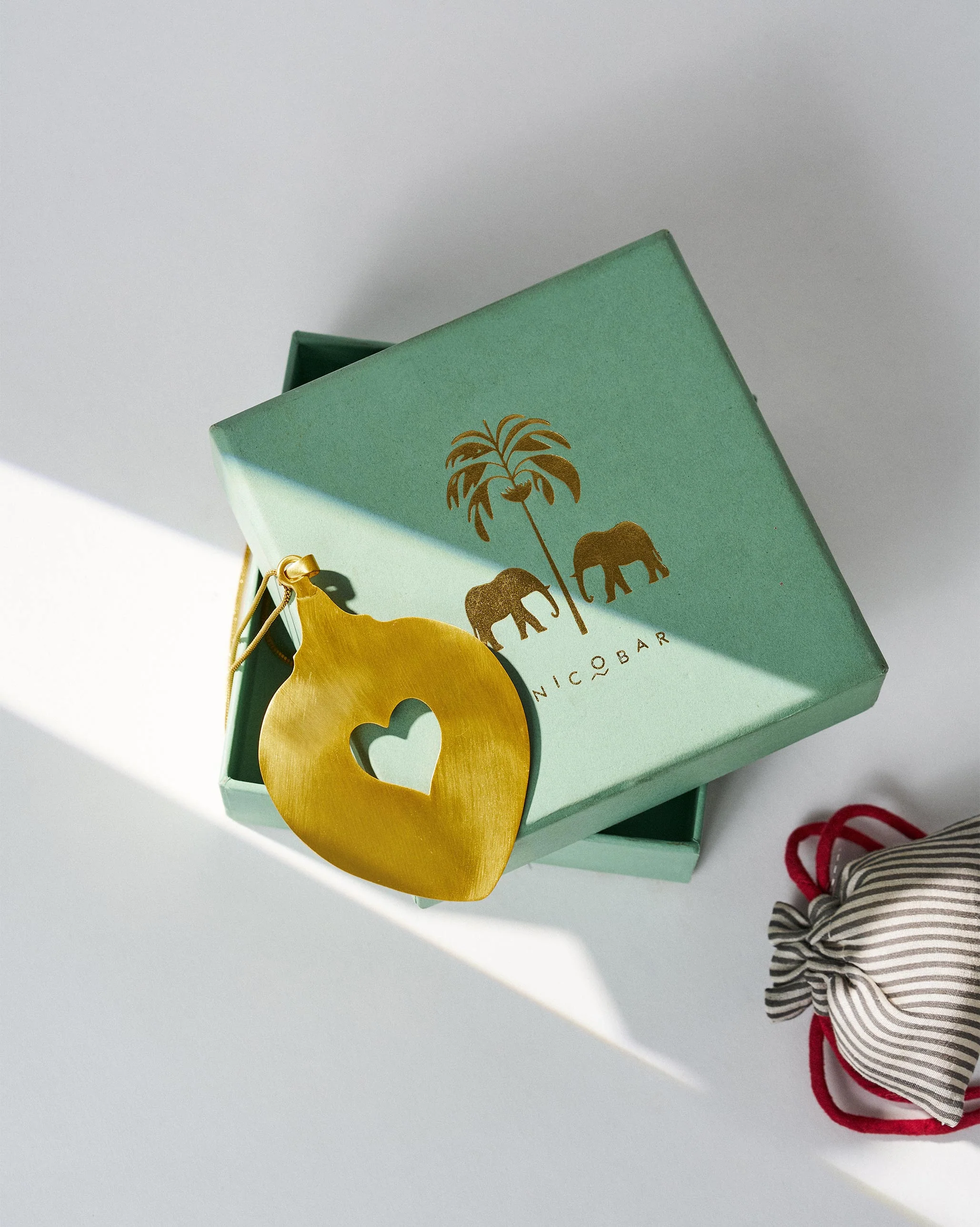 Dil Necklace - Gold - Image 8