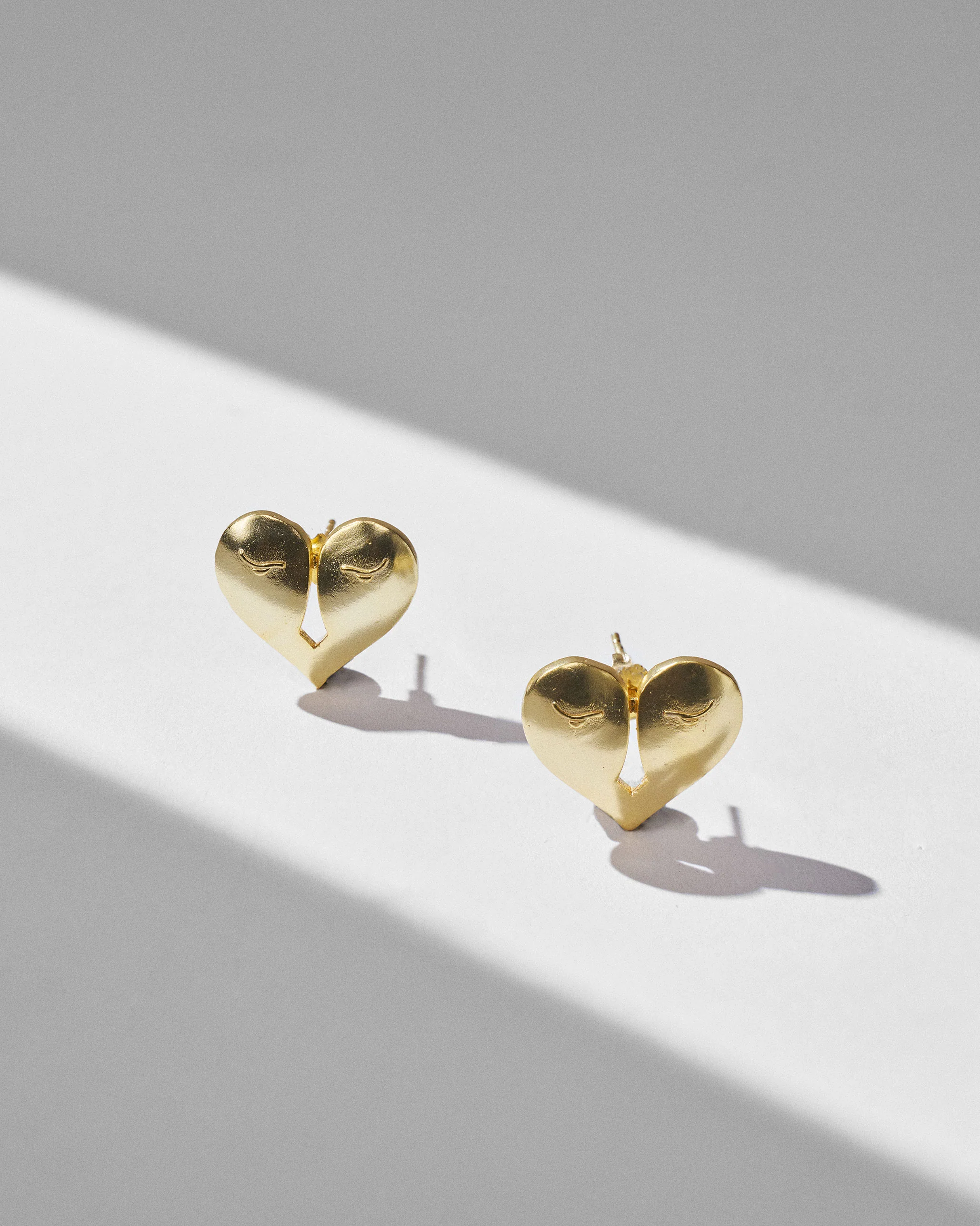 Dil Studs - Gold - Image 5