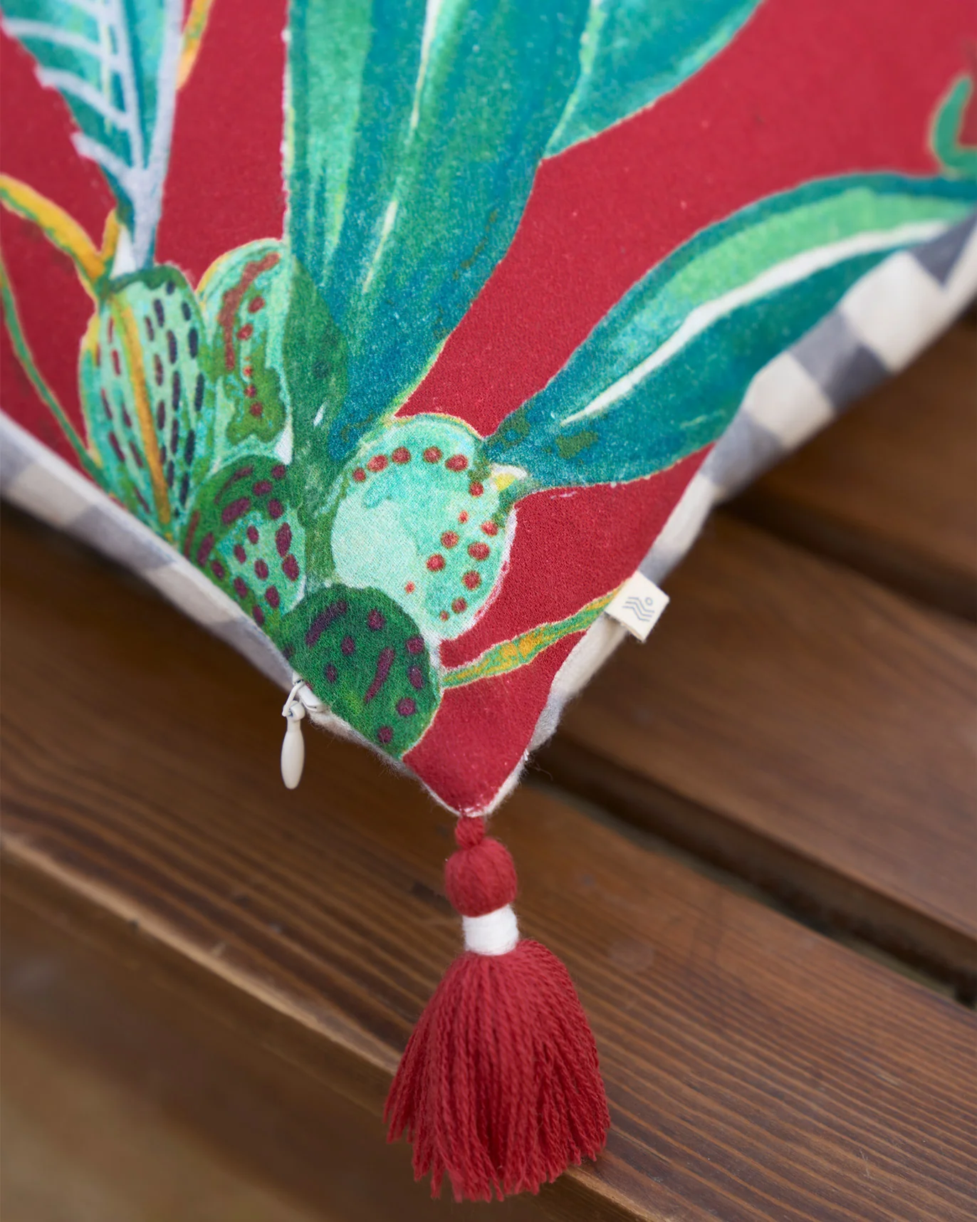 Ele Barn Cushion Cover - Image 2