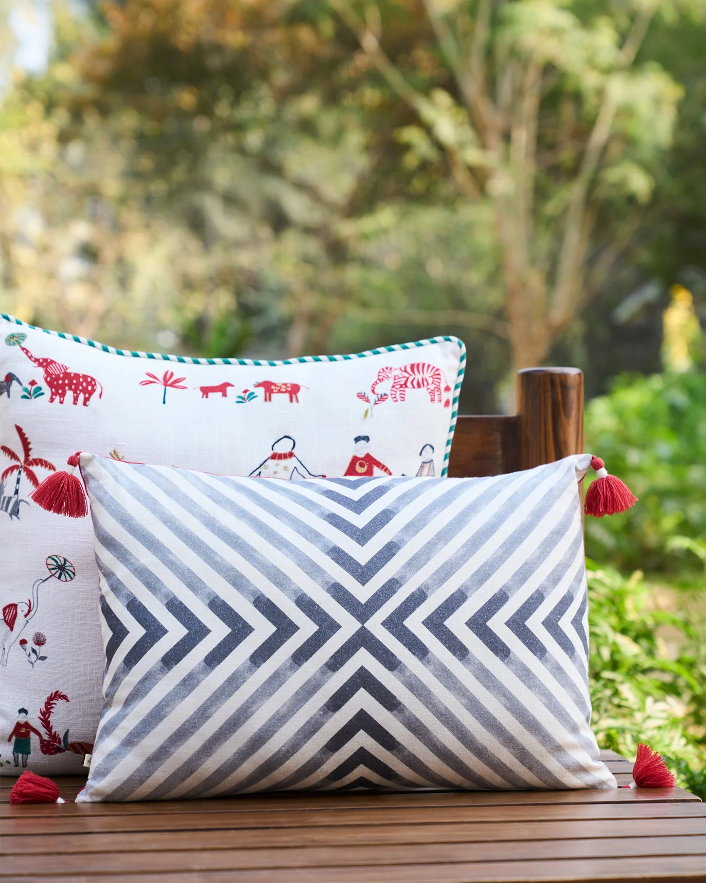 Ele Barn Cushion Cover - Image 3
