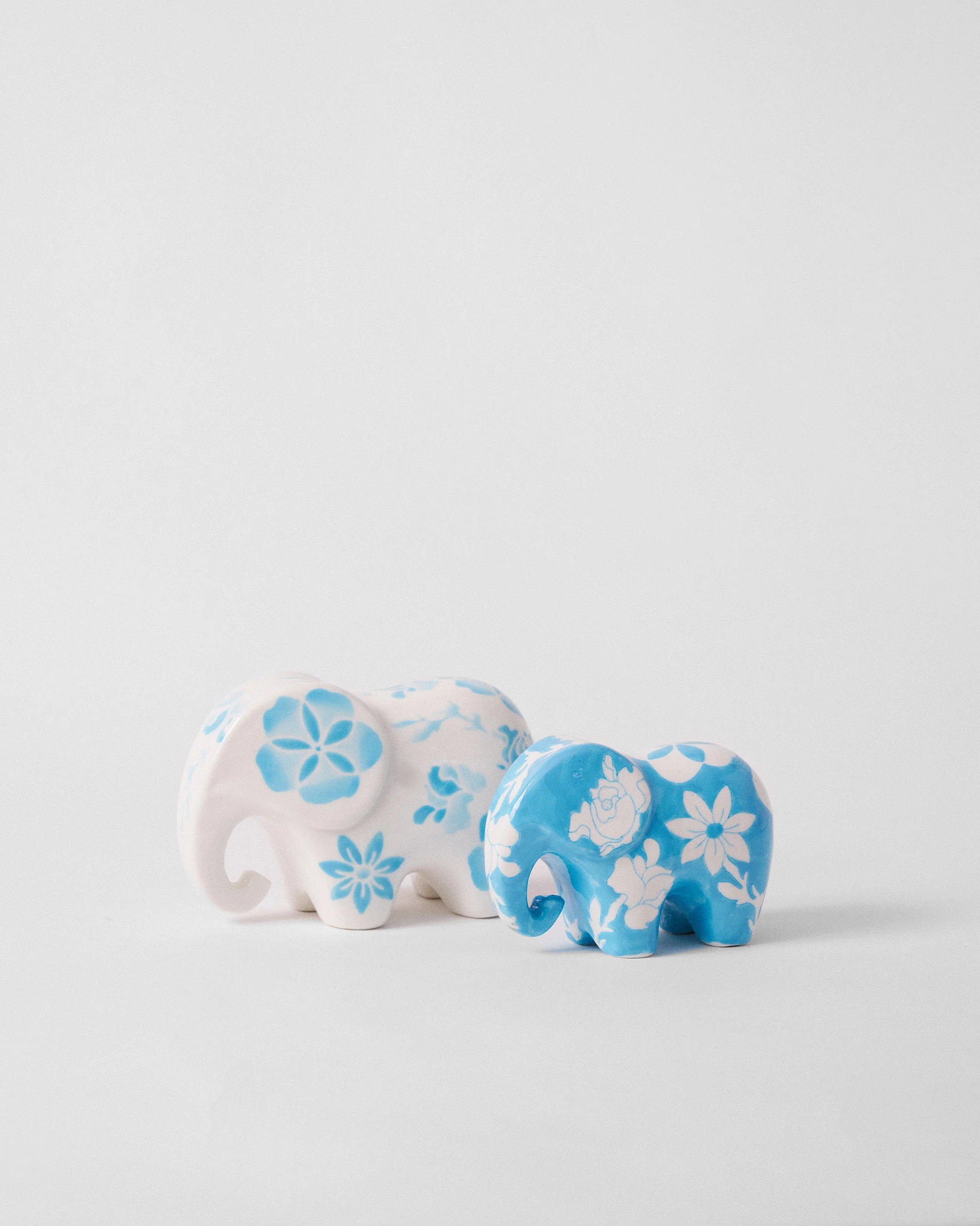 Ele Floral Accent Set - Image 2