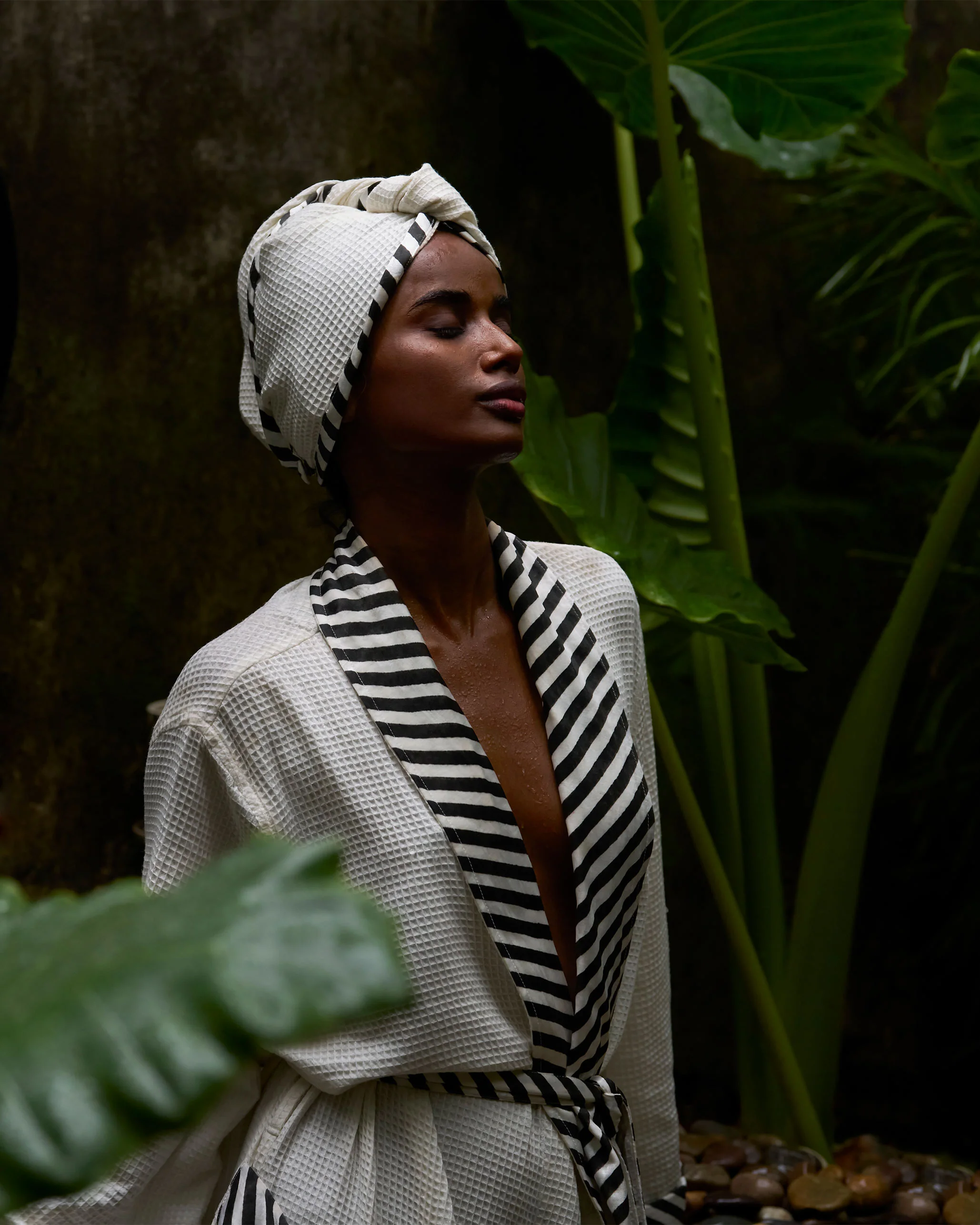 Ele Palm Dressing Robe - Image 3