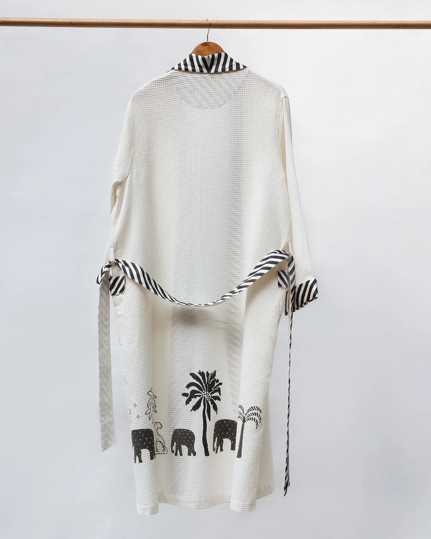 Ele Palm Dressing Robe - Image 5