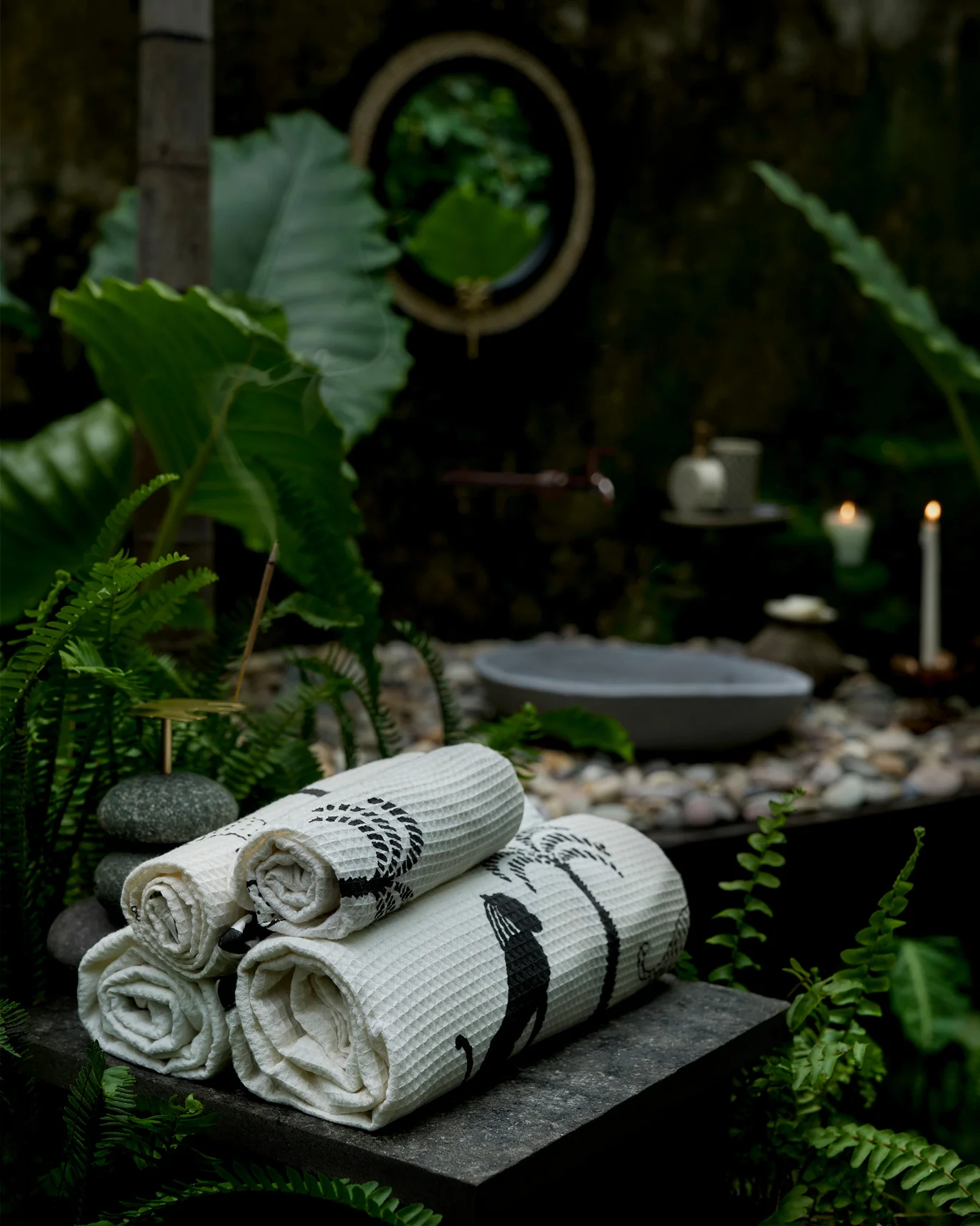 Ele Palm Guest Towel + Headband - Image 3