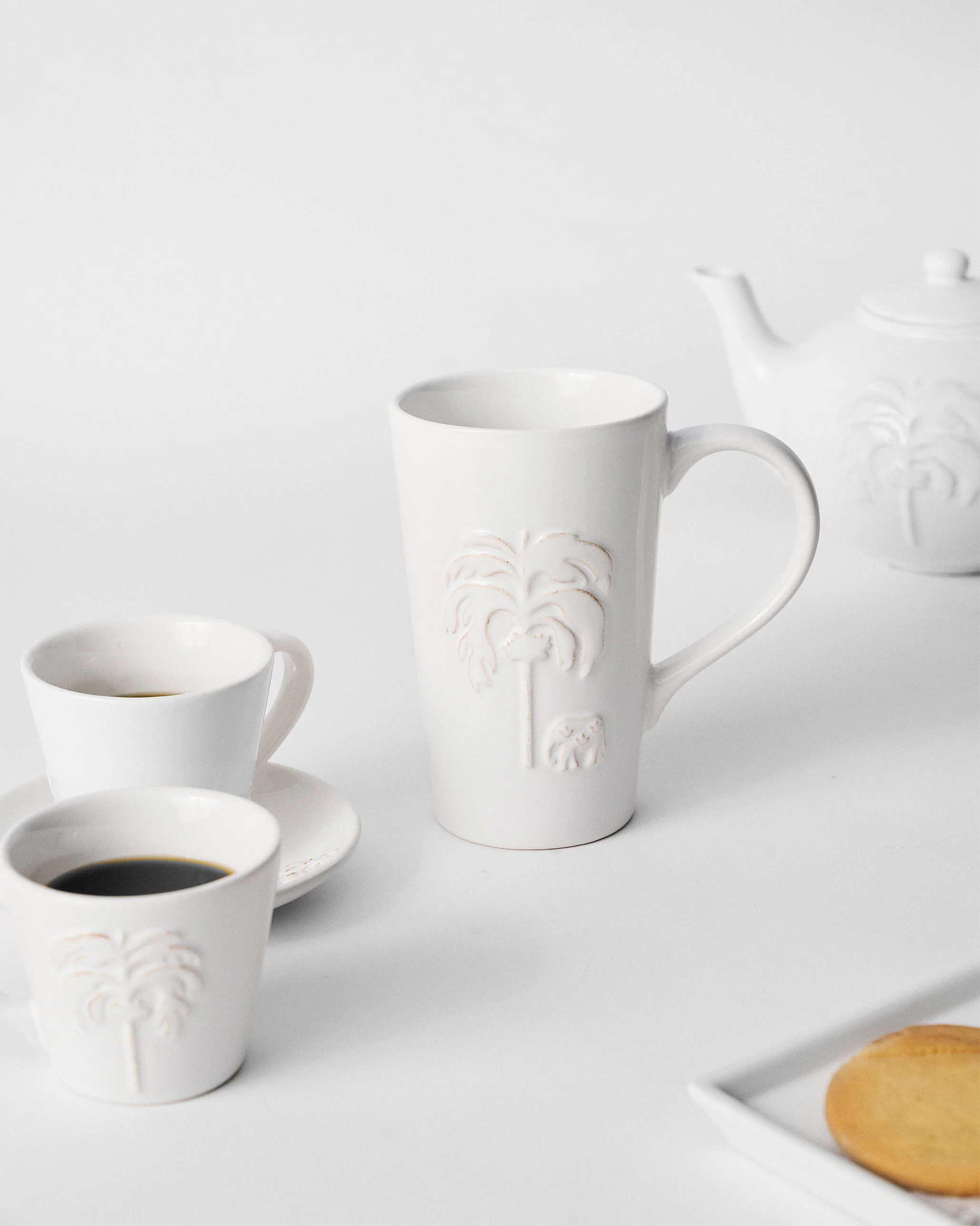 Ele Palm Tall Mug - Image 4