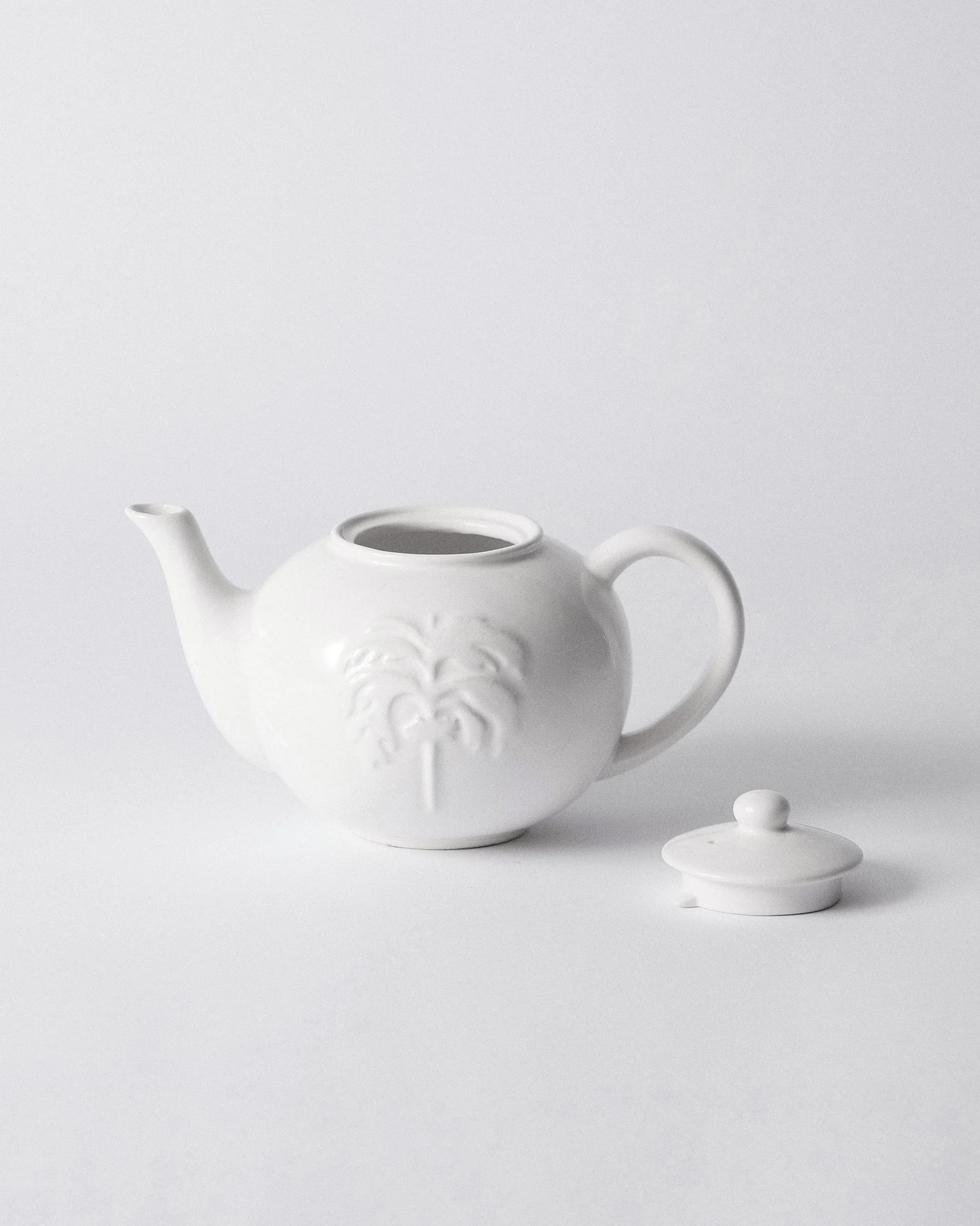 Ele Palm Teapot