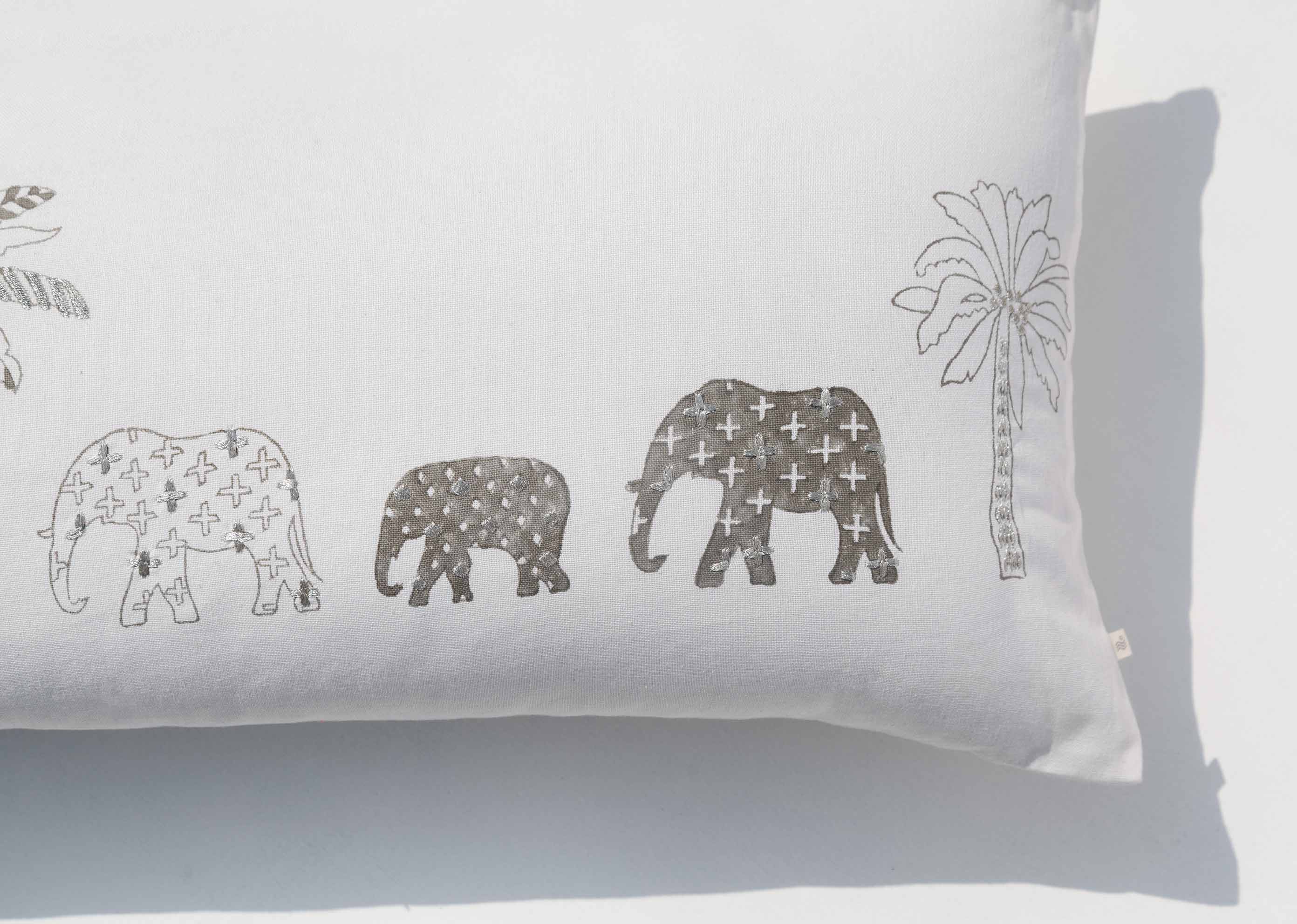 Ele Parade Lumbar Pillow Cover - Image 3