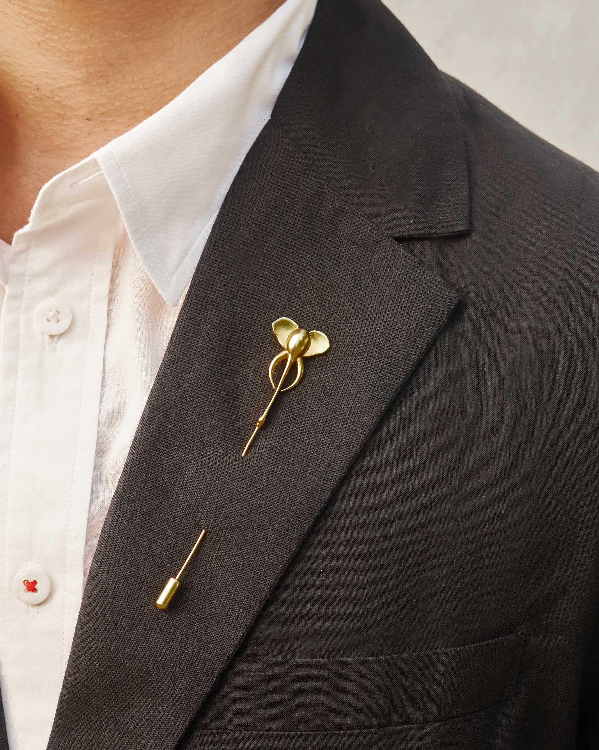 Elephant Lapel Pin - Gold - Image 3