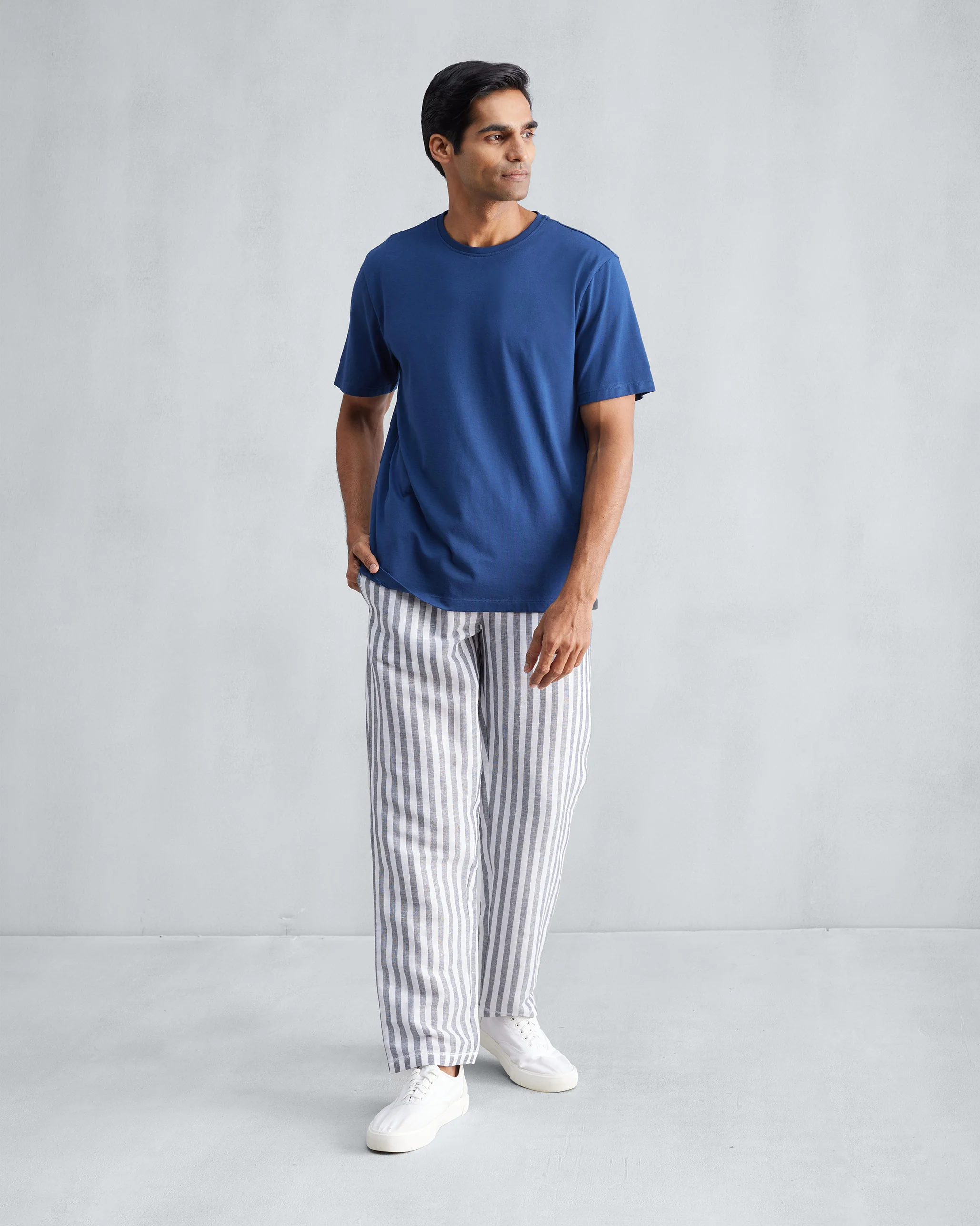 Everyday T-shirt - Navy - Image 6