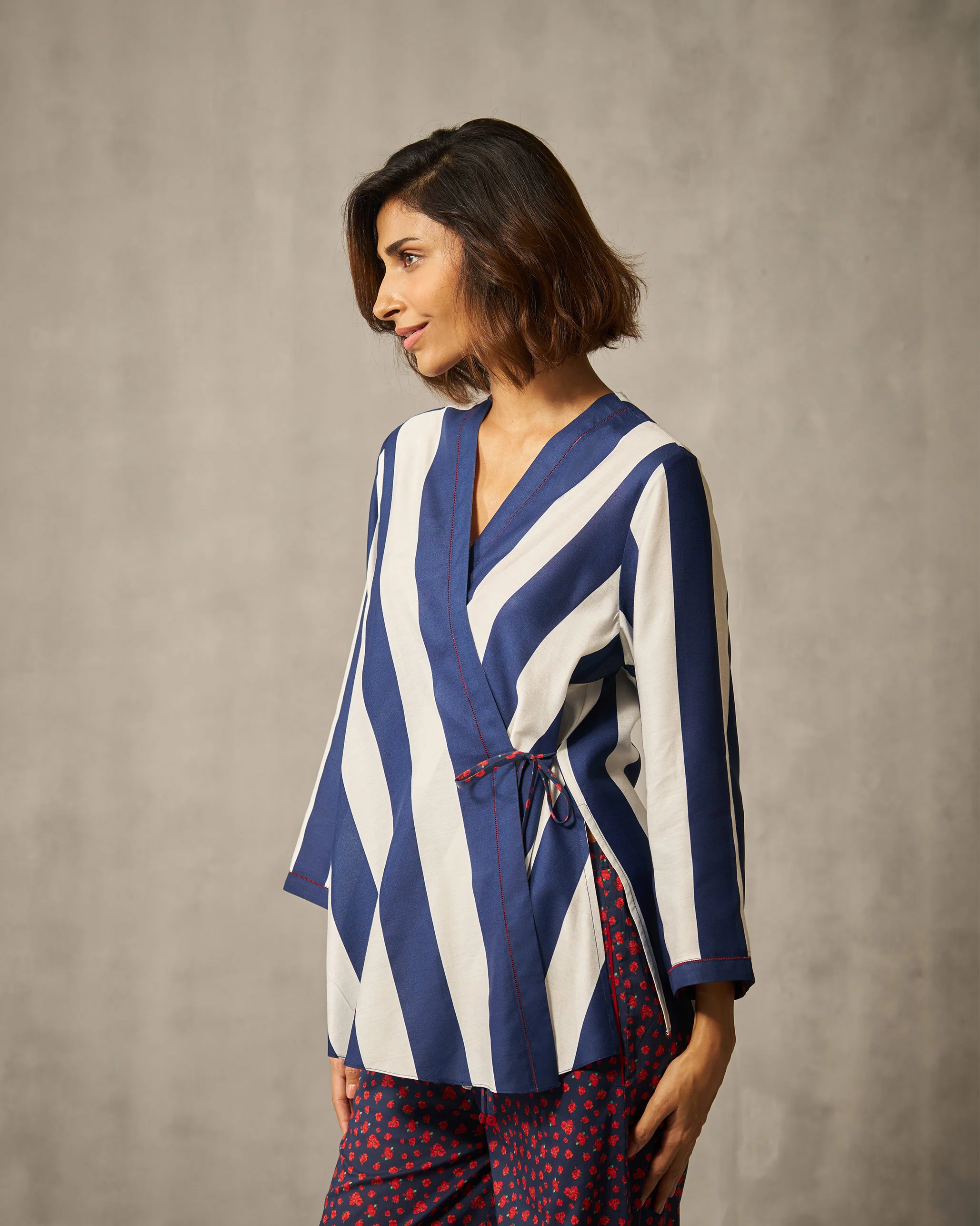 Fern Wrap Top - Navy & Ivory Print - Image 2