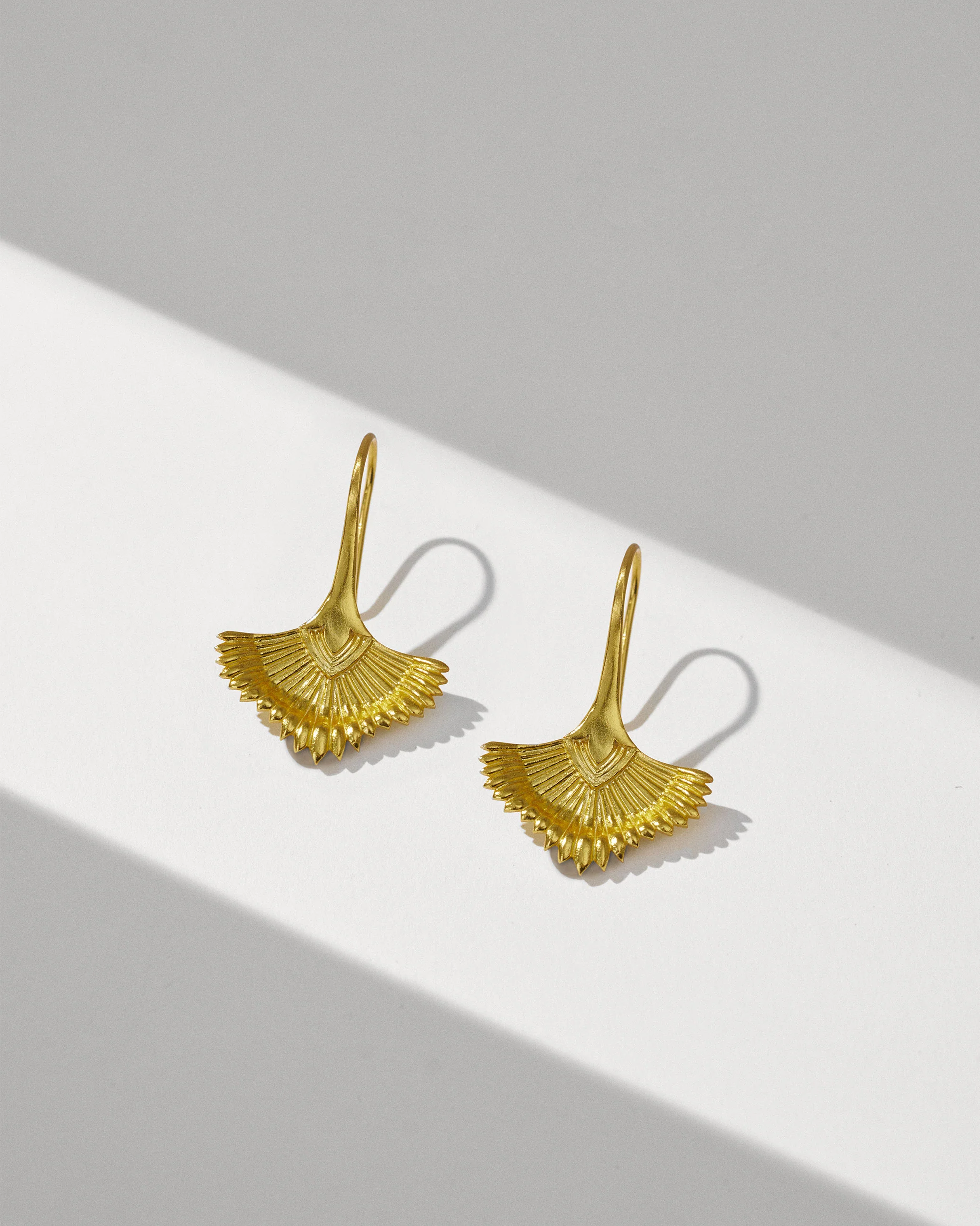 Festive Palm Danglers - Gold - Image 2