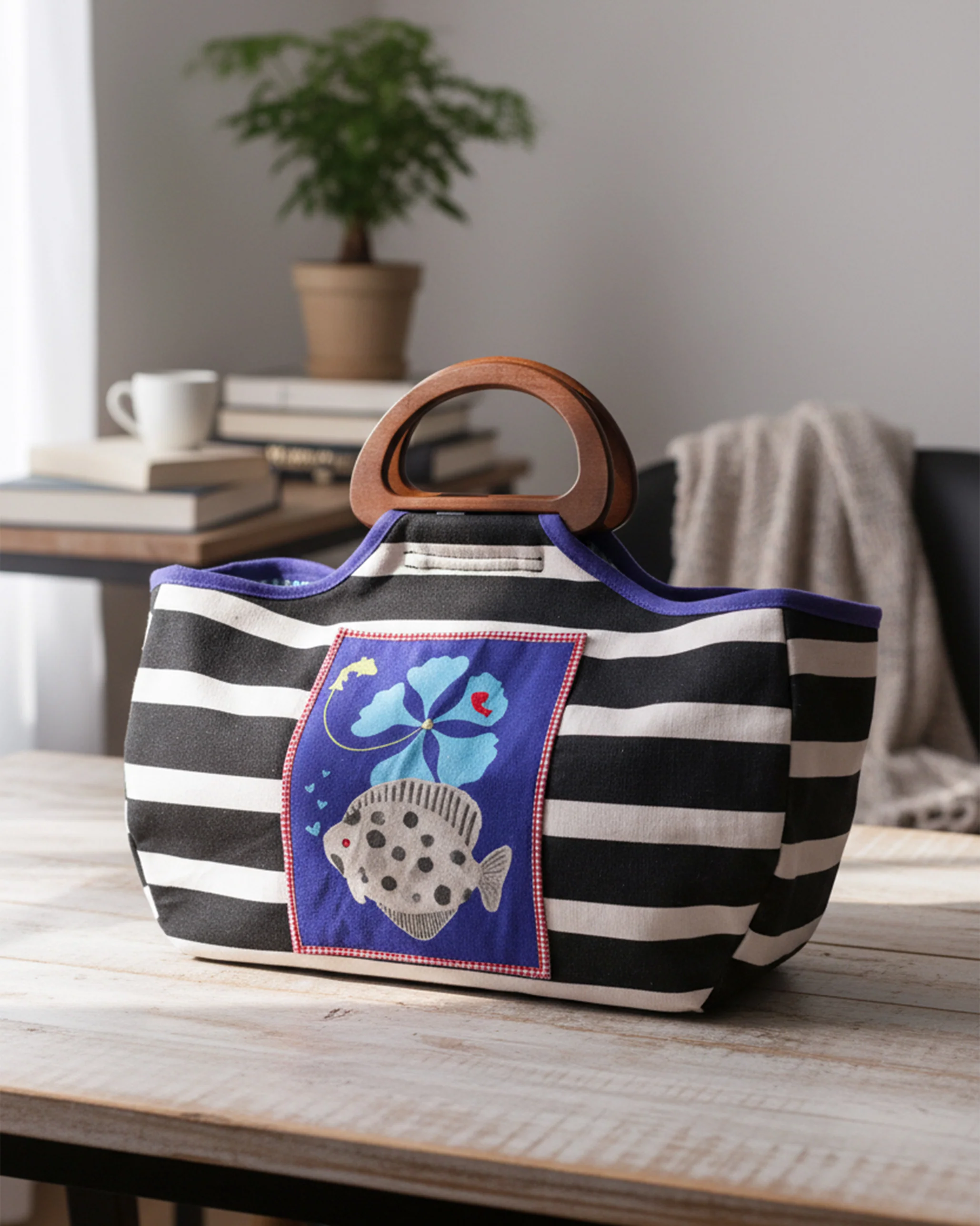 Fish Bowl Tote - Charcoal & Ivory - Image 2