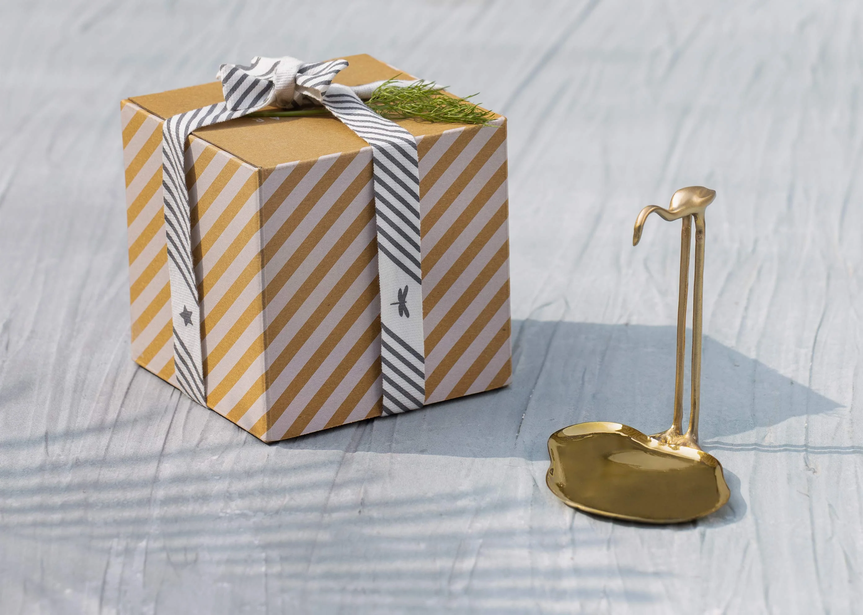 Flamingo Card Holder - Image 3