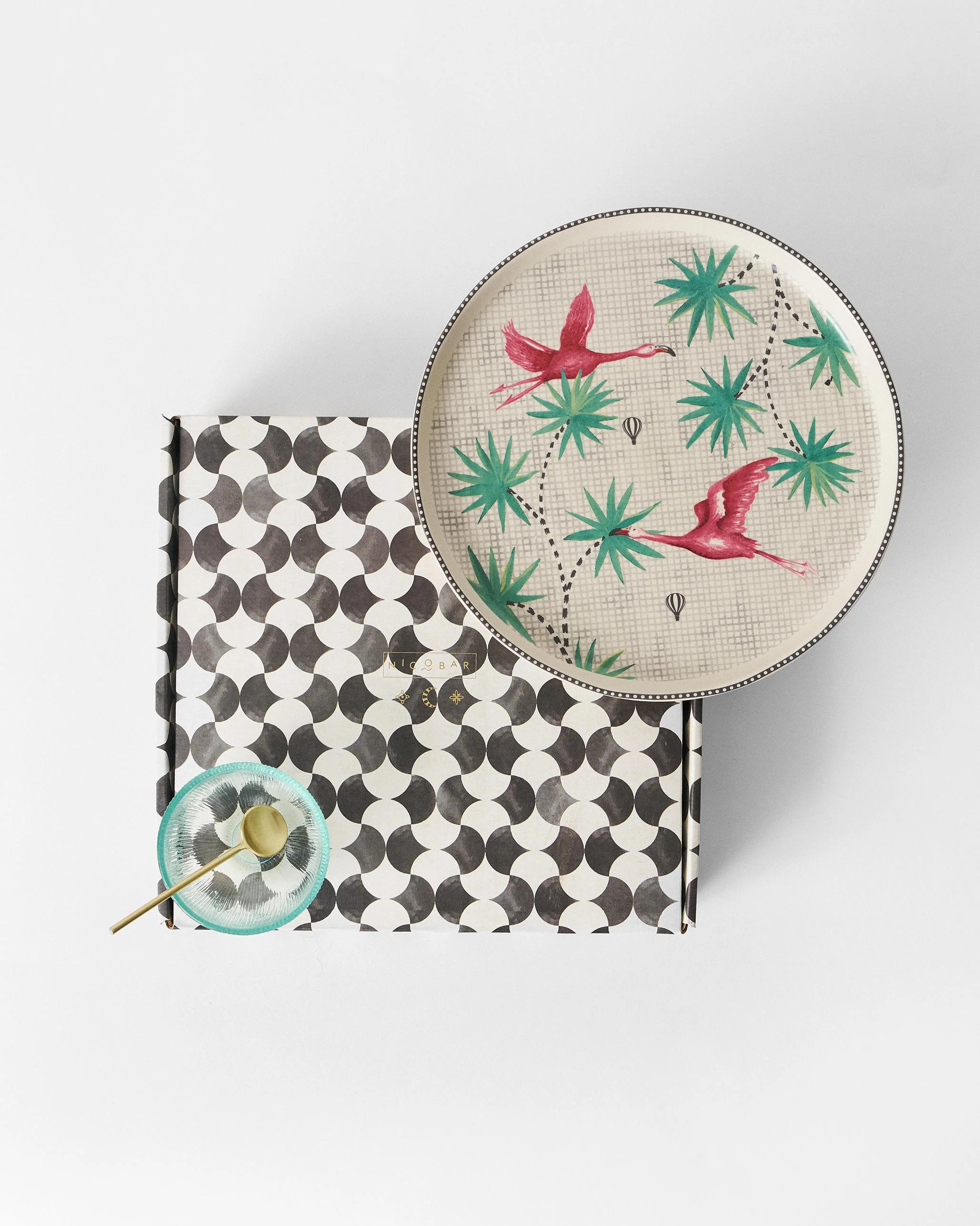 Flamingo Lush Chip & Dip Platter - Image 4