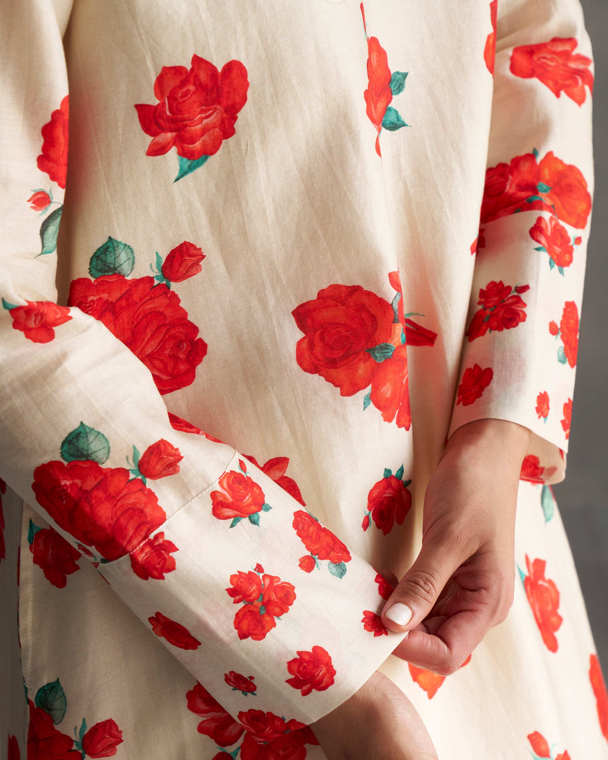 Flared V-Neck Kurta - Ivory & Red - Image 2