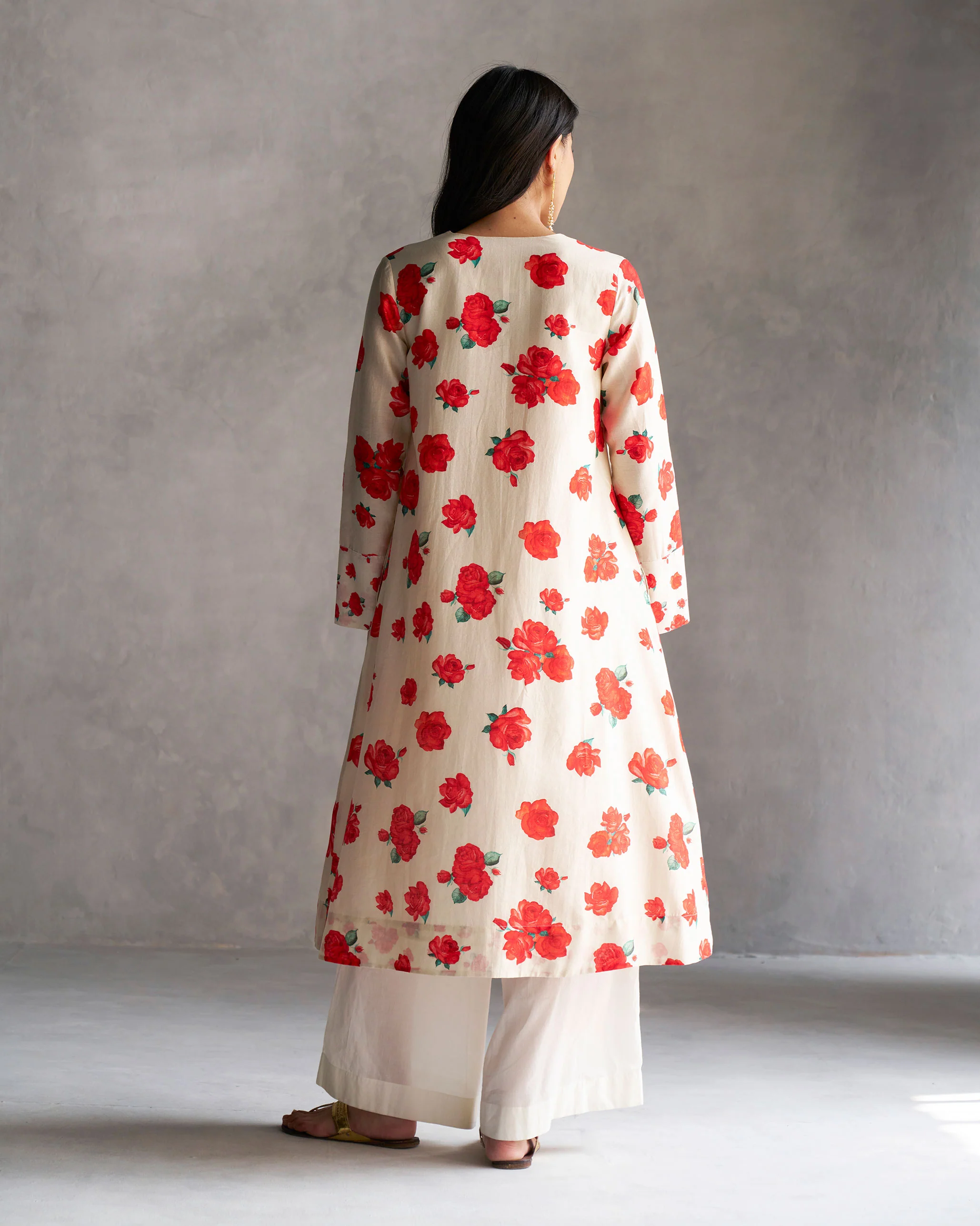 Flared V-Neck Kurta - Ivory & Red - Image 4