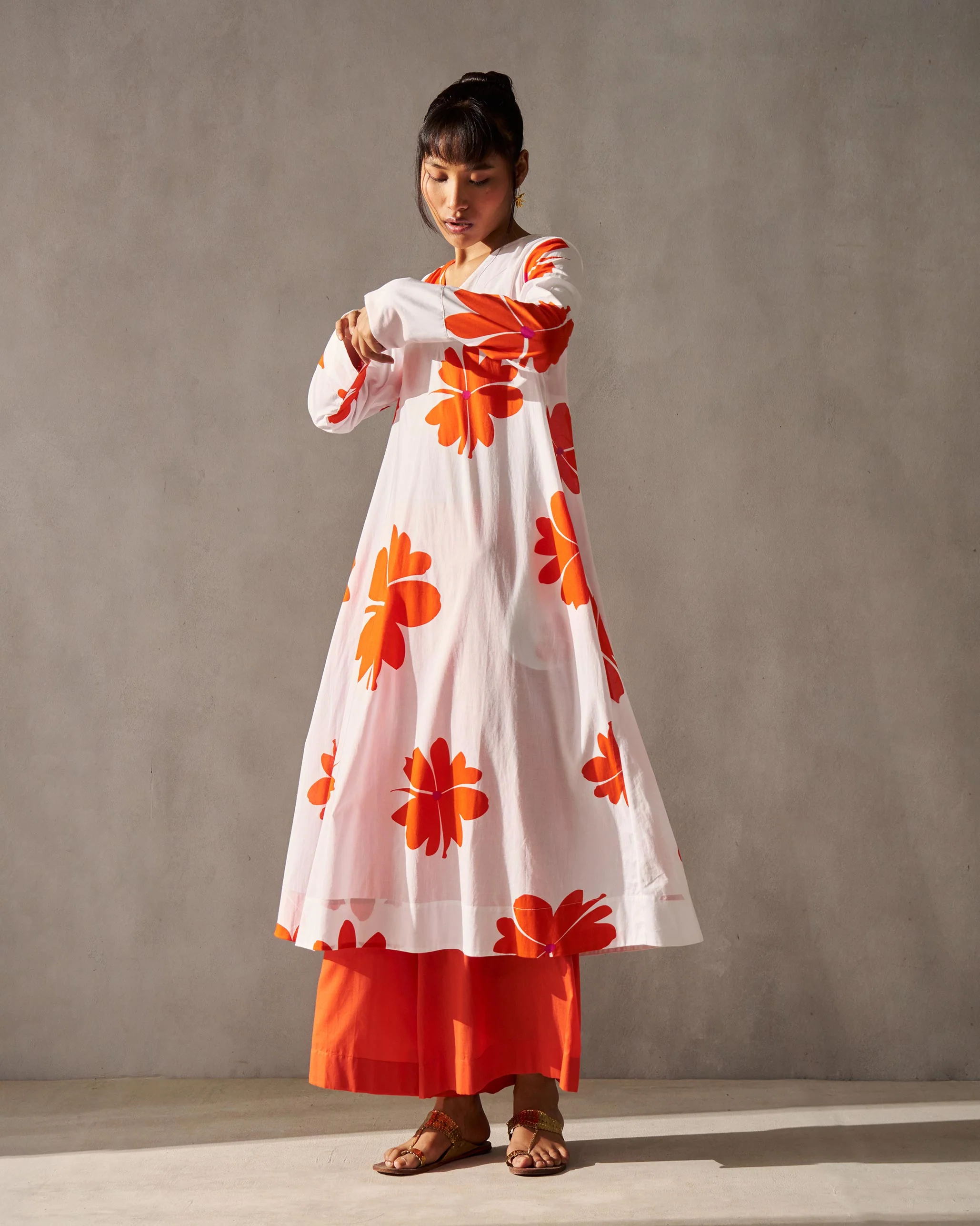 Flared V-neck Kurta - White & Orange - Image 3