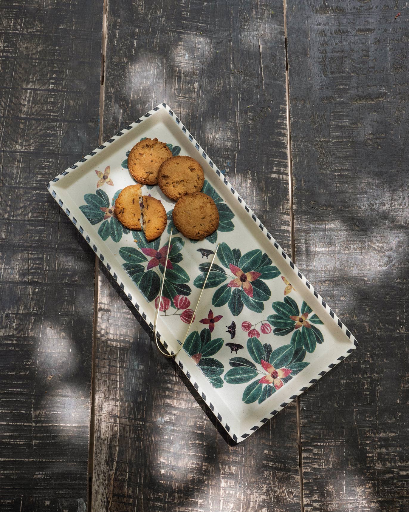 Flora Cookie Tray with Tong - Image 3