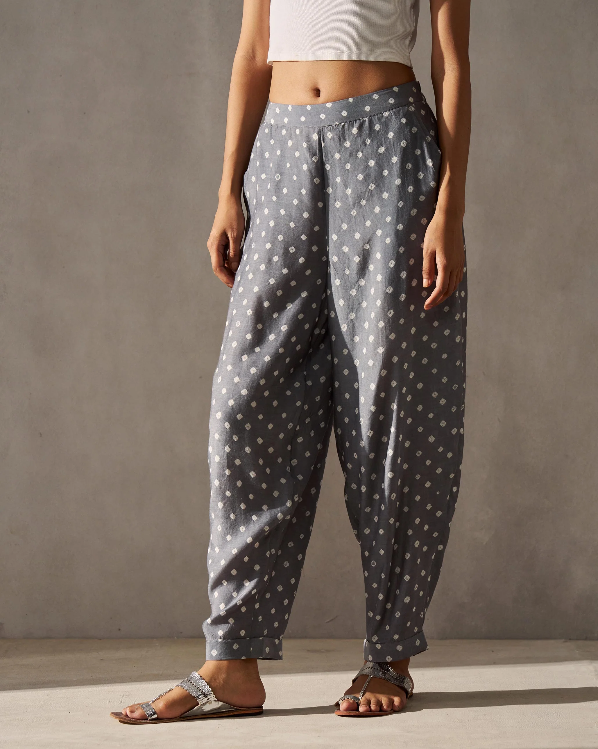 Form Narrow Pants - Grey - Image 3