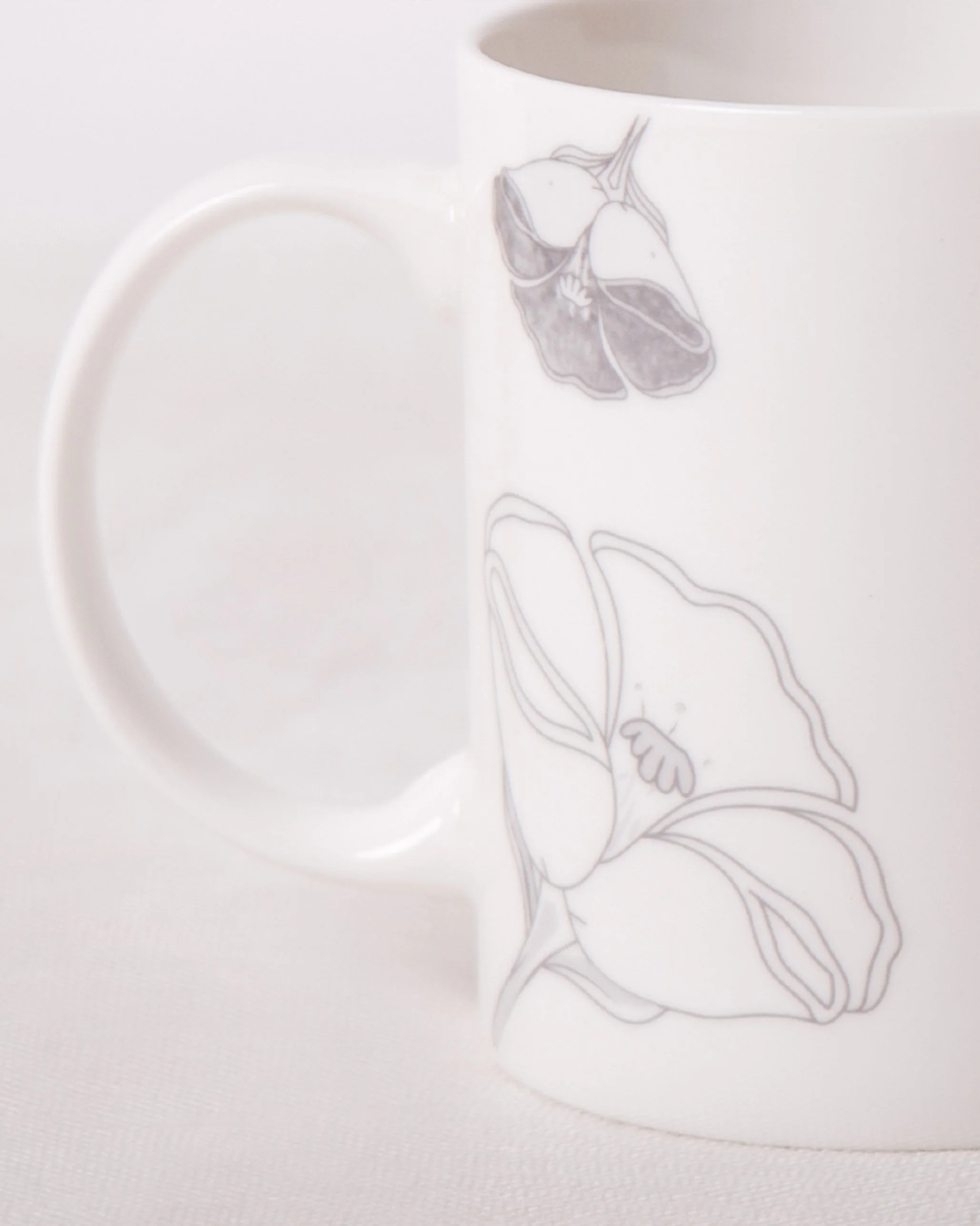 Frangi Flower Mug - Silver - Image 2
