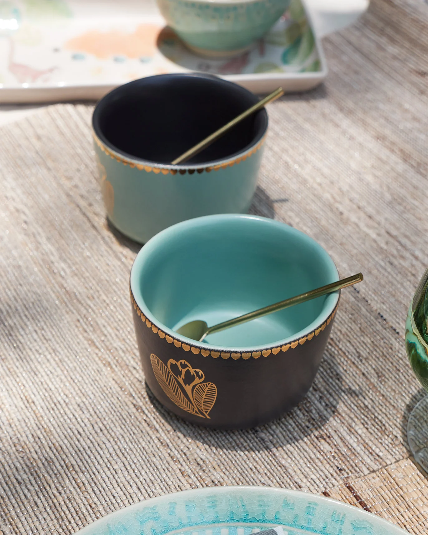 Frangipani Bowls with Spoons (Set of 2) - Image 6