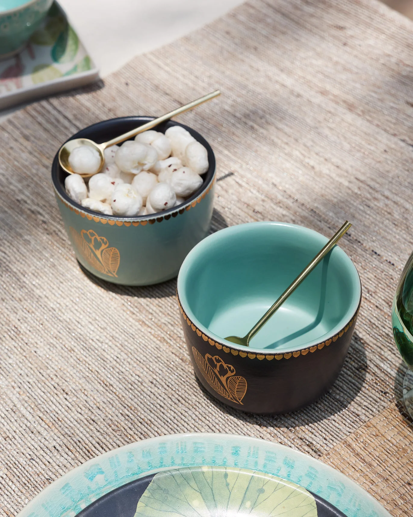 Frangipani Bowls with Spoons (Set of 2) - Image 7