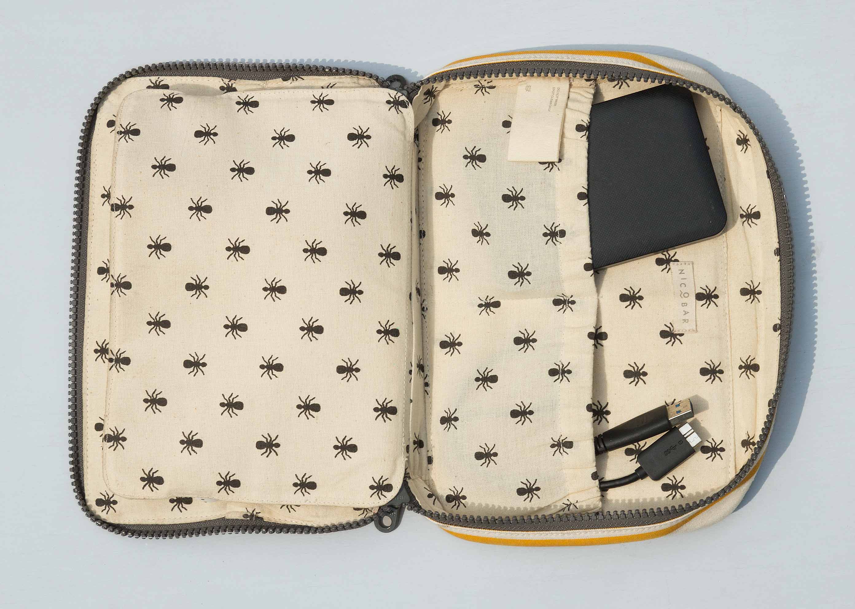 Gadget Pouch - Image 3