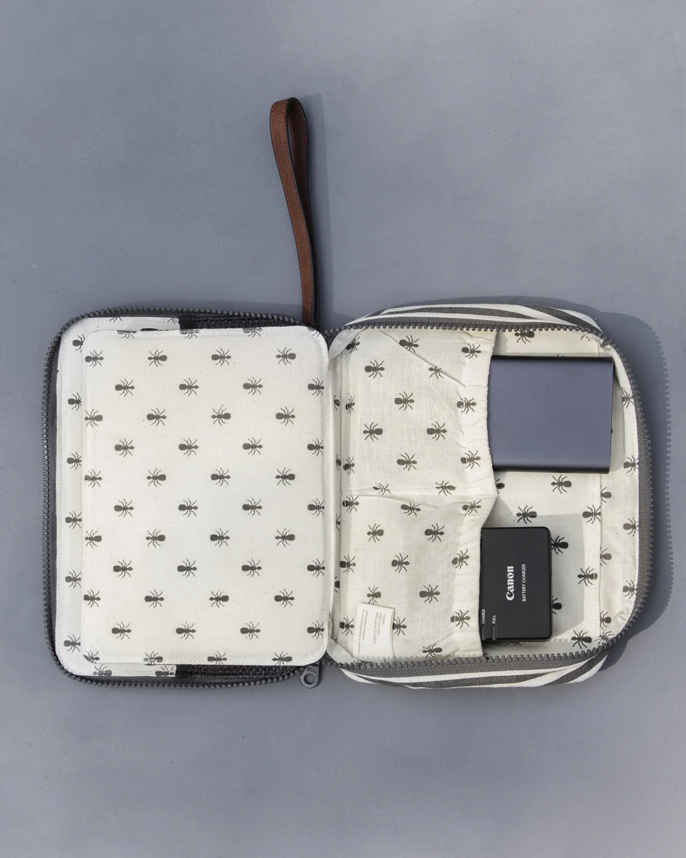 Gadget Pouch - Image 4