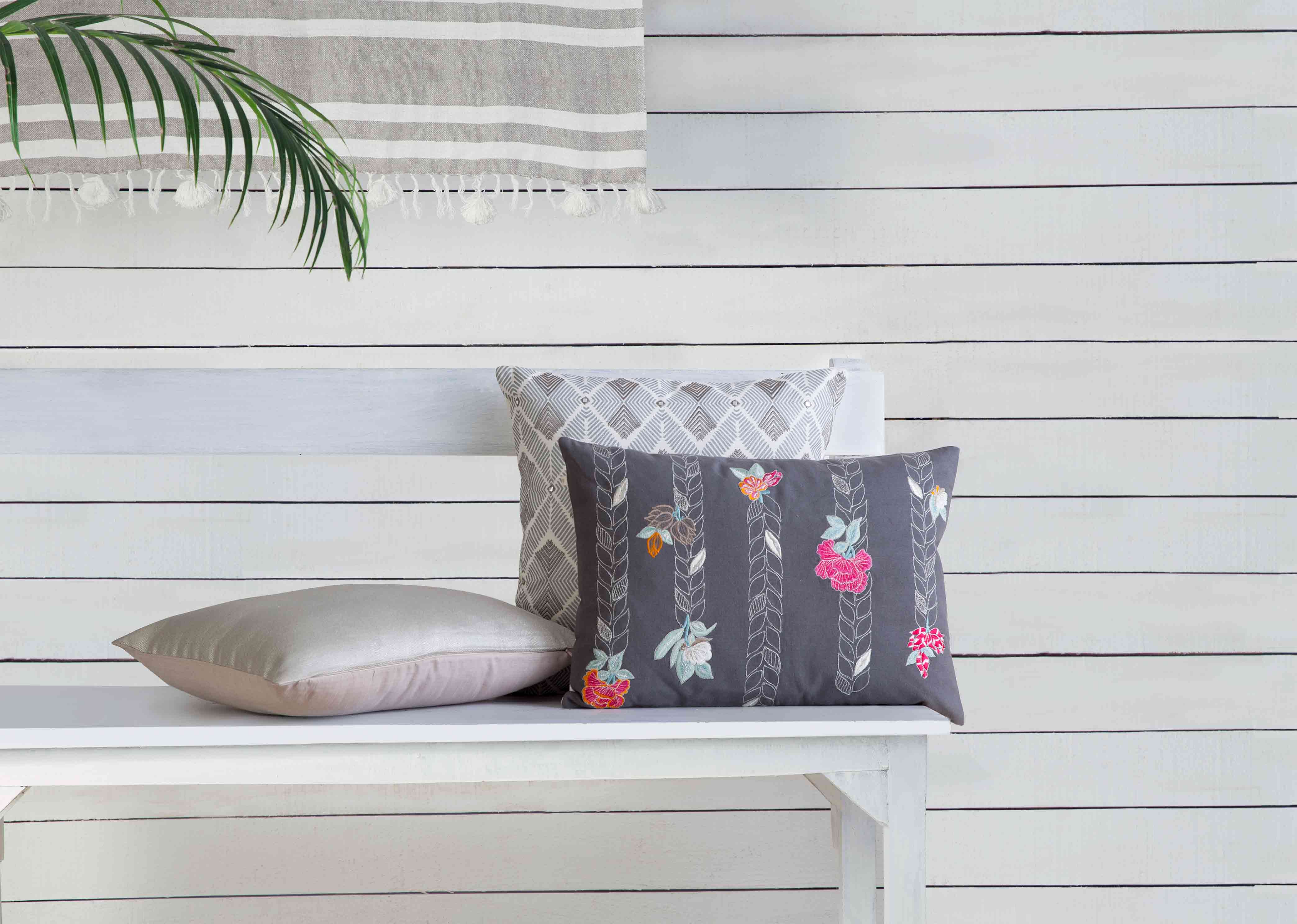 Garland Pillow Cover - Image 3