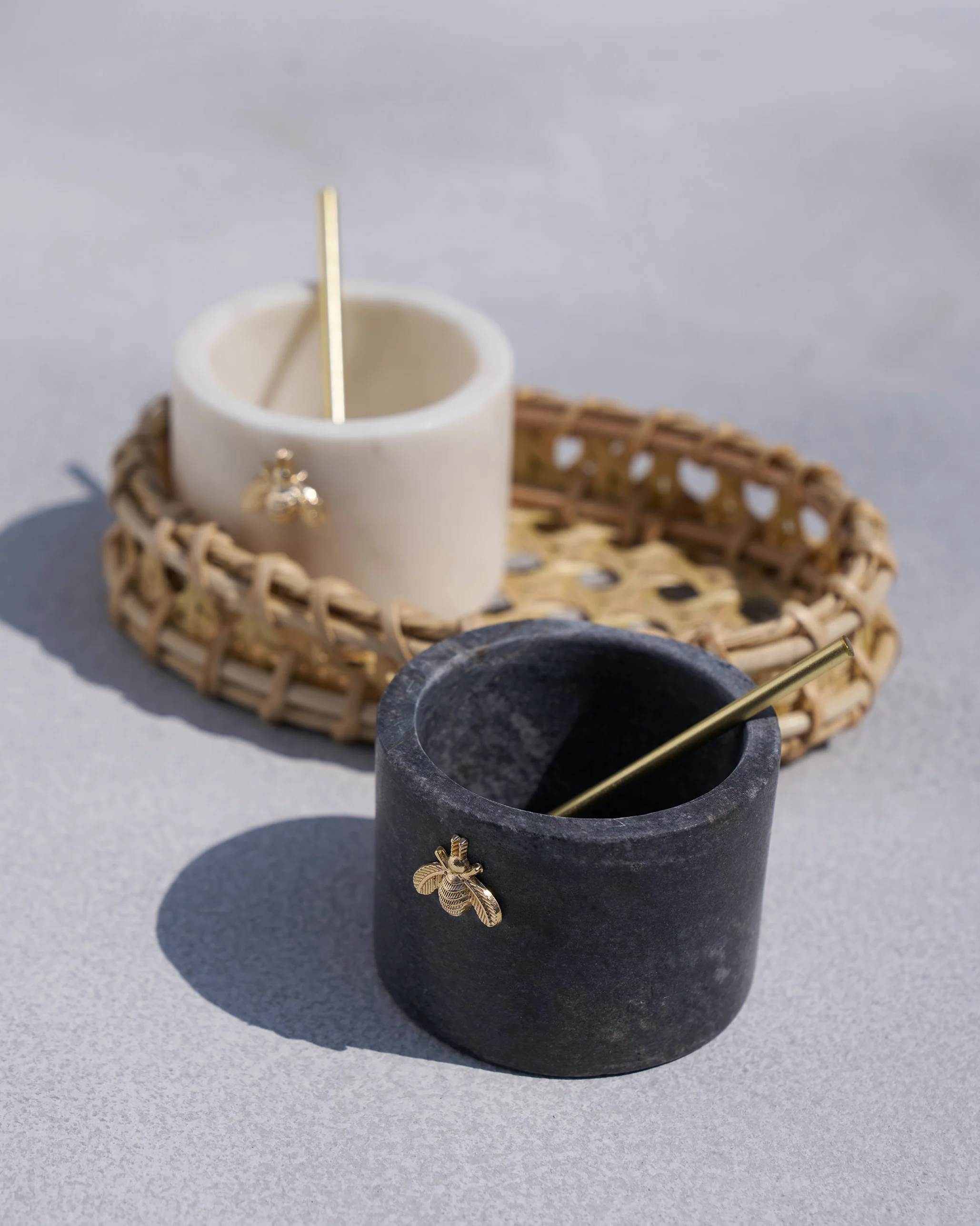 Garo Salt & pepper pots - Image 3