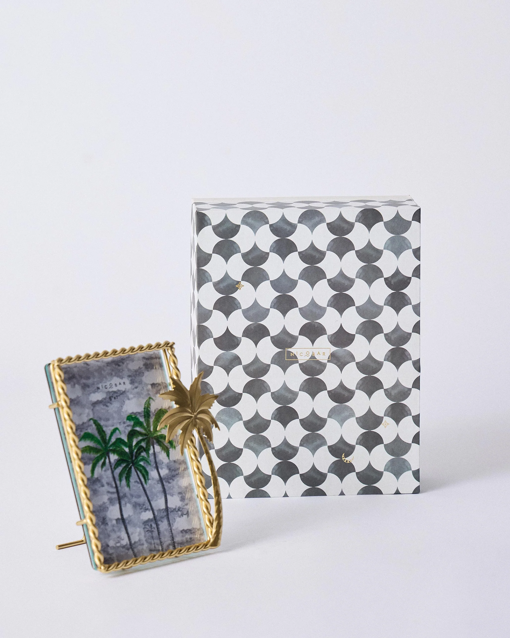 Gilded Palm Photo Frame - Image 4