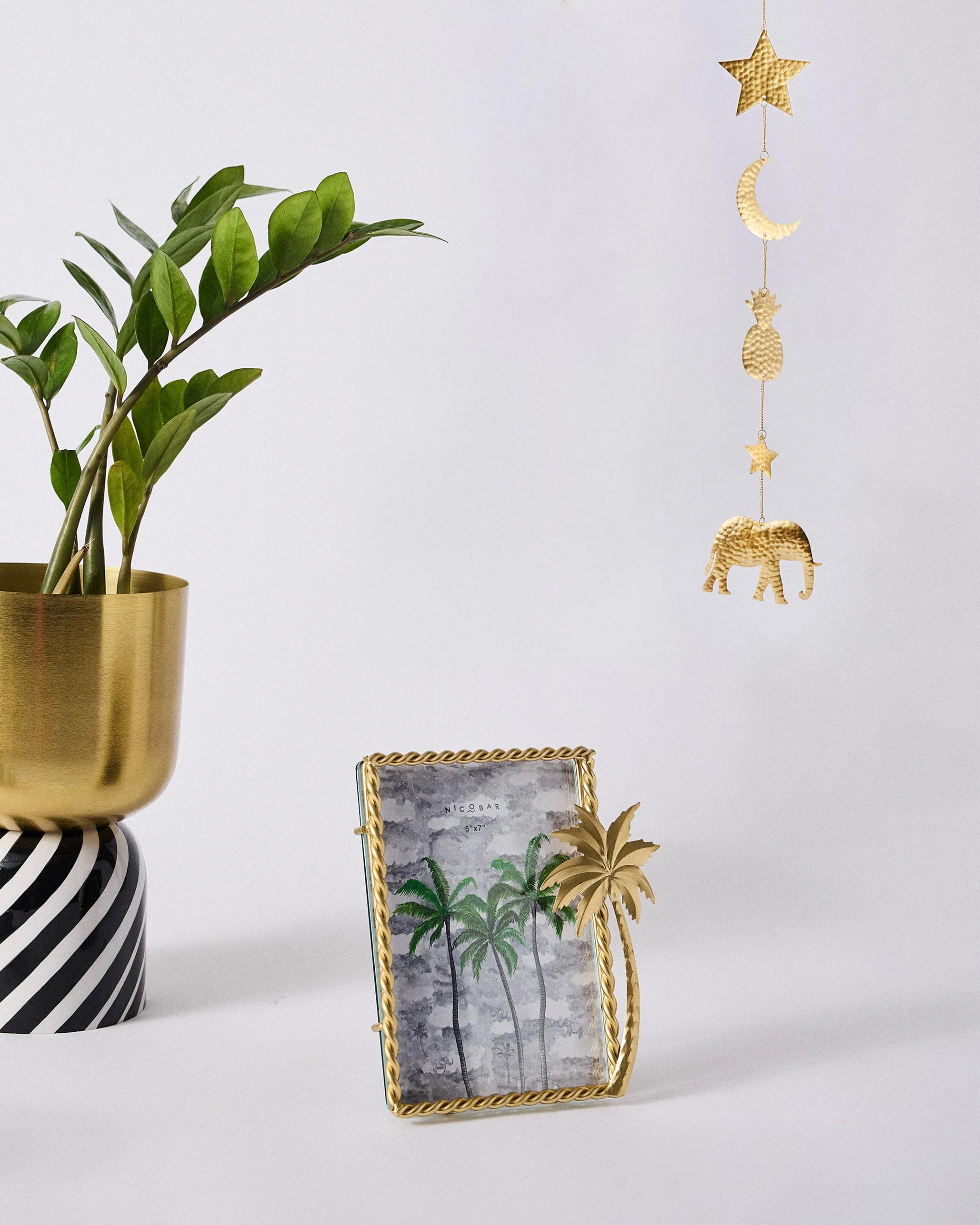 Gilded Palm Photo Frame - Image 5