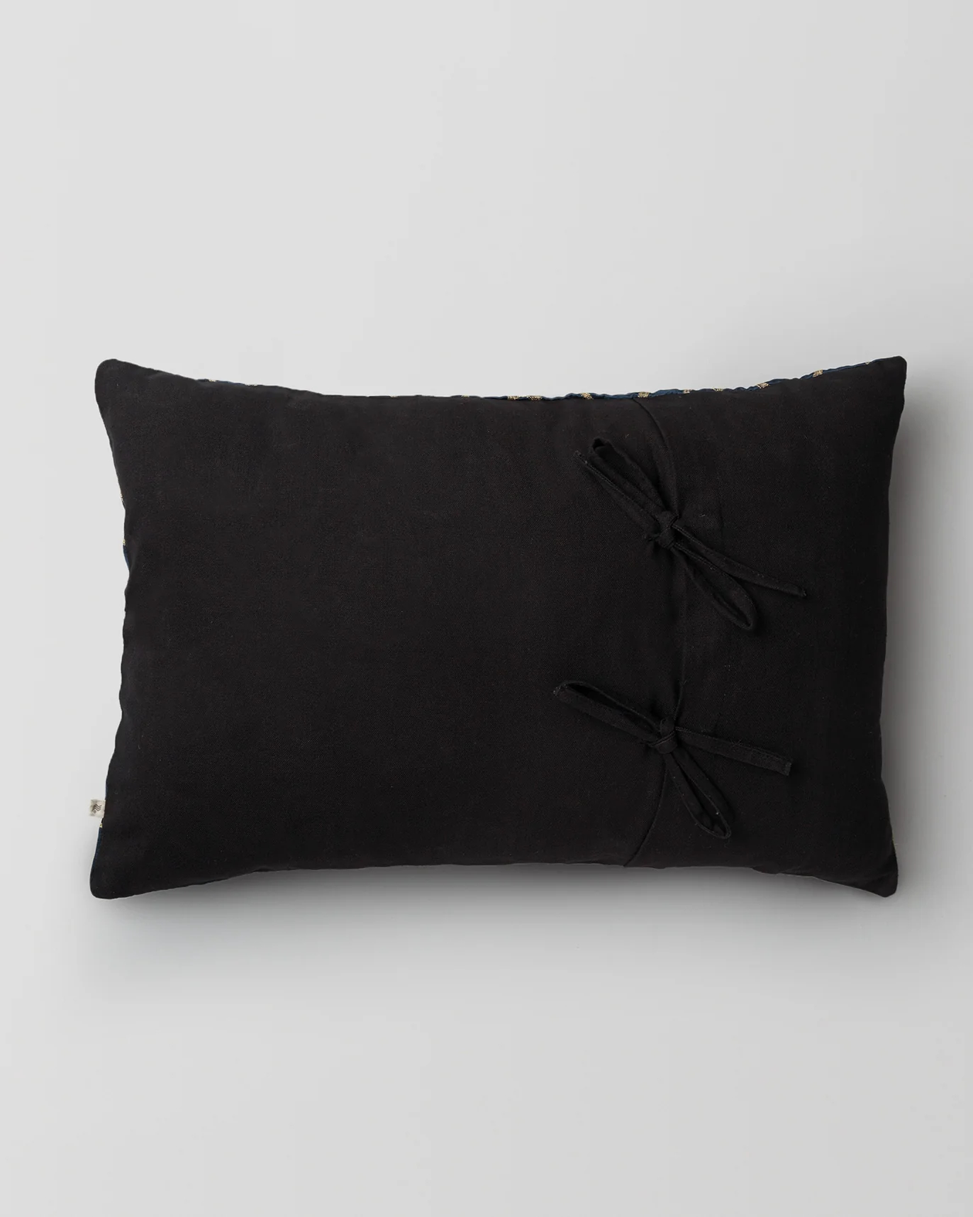 Gin Lumbar Pillow Cover - Image 2