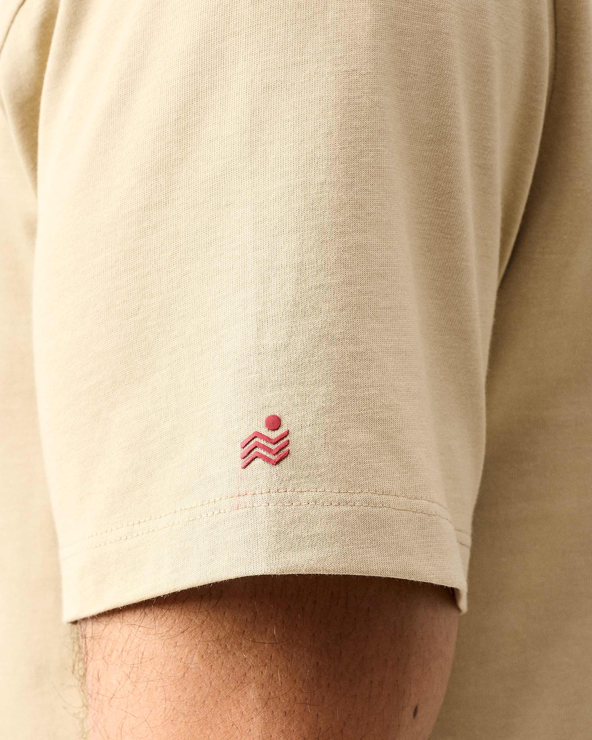Giraffe T-Shirt - Khakhi - Image 5