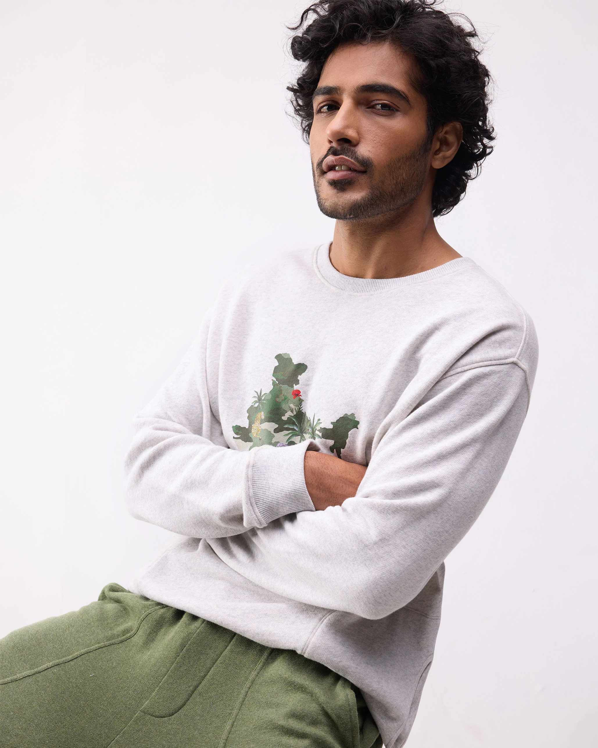 Glacier Sweatshirt - Light Grey - Image 5
