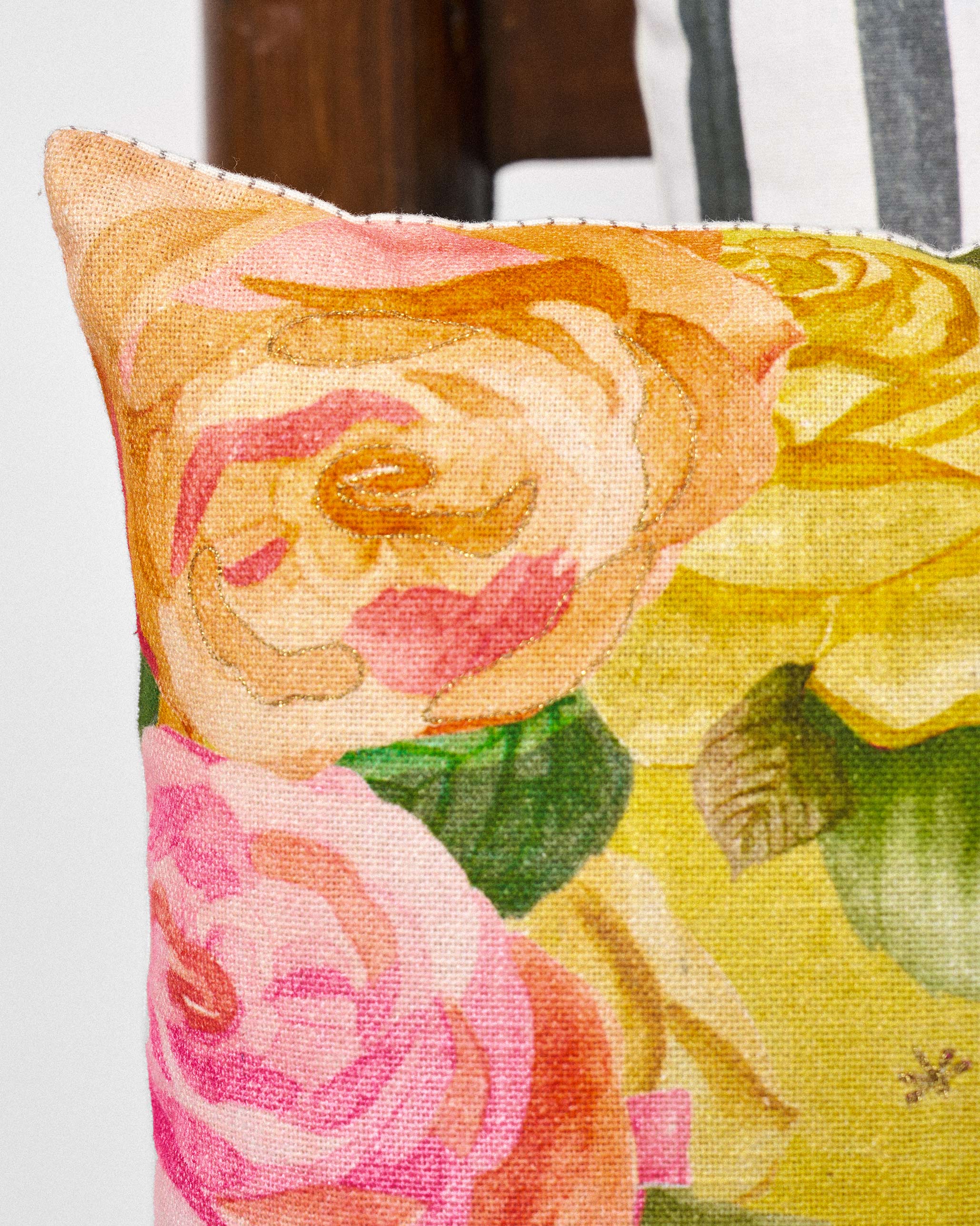 Gul Cushion Cover - Image 3