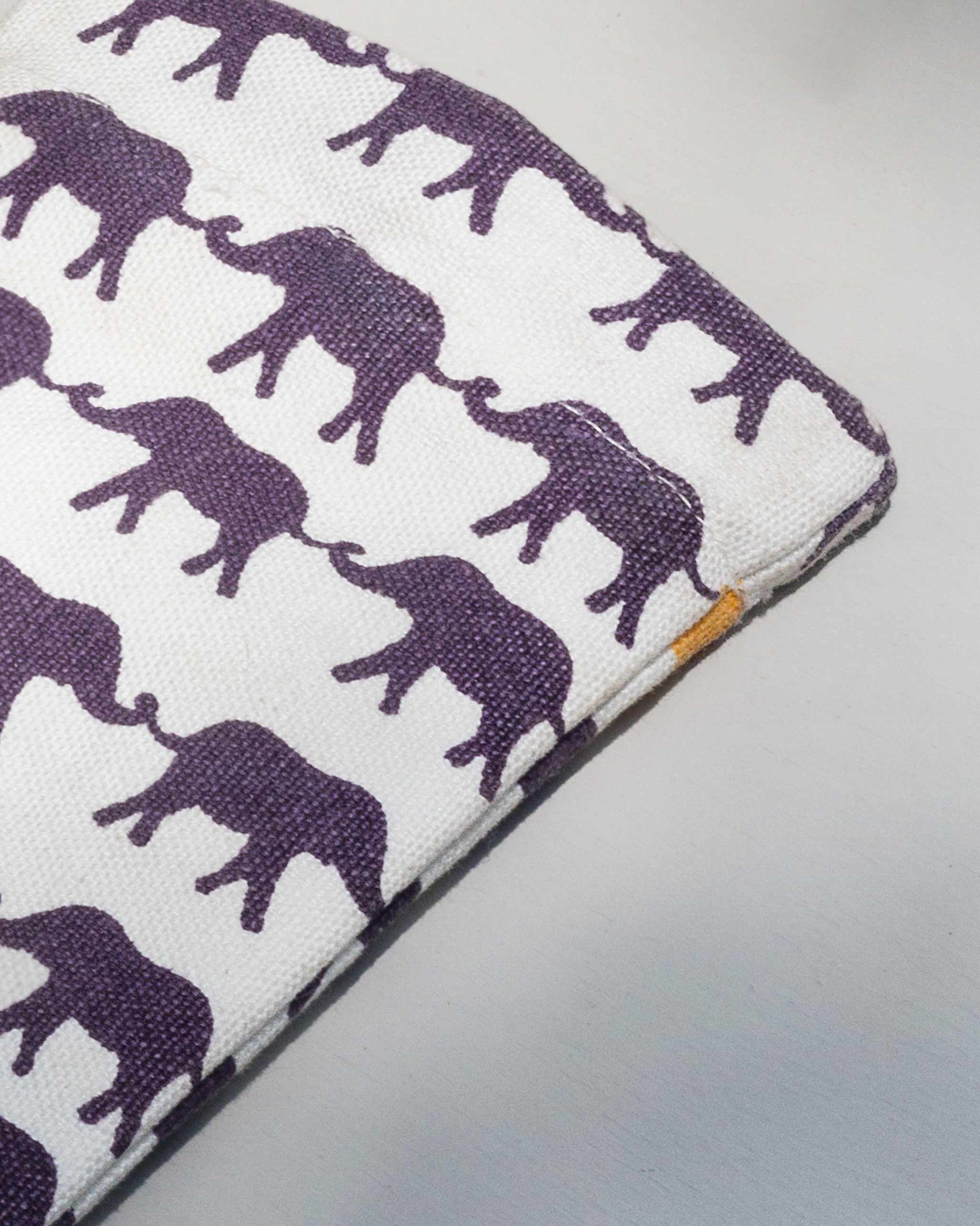 Haathi Spectacle Case - White - Image 2