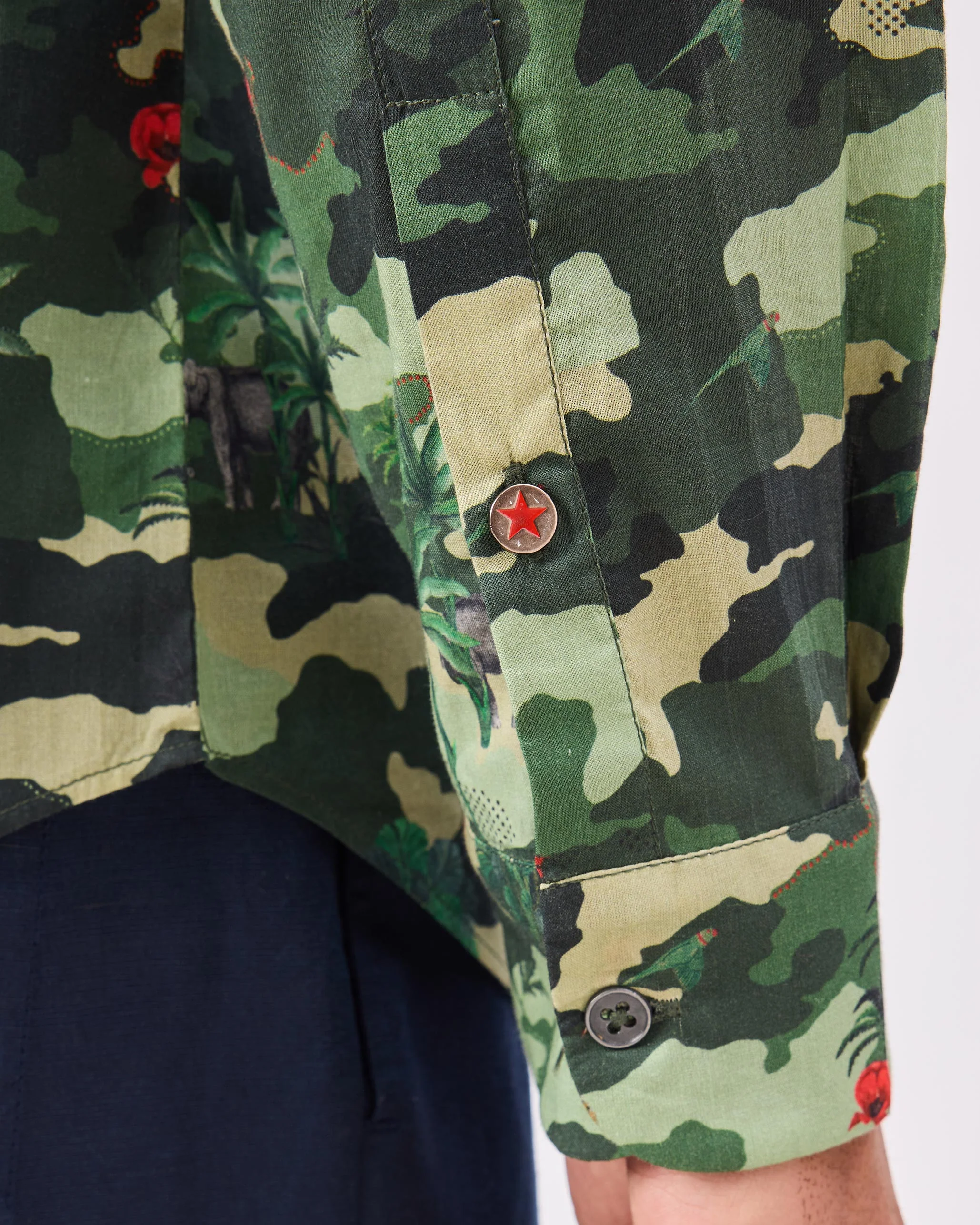 Hakuna Shirt - Dark Green Print - Image 2