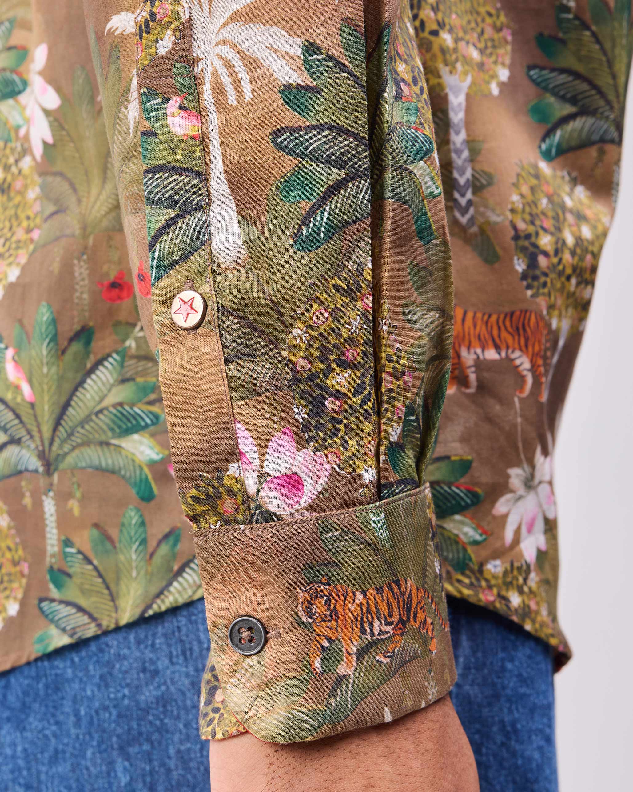 Hakuna Shirt - Green Print - Image 4