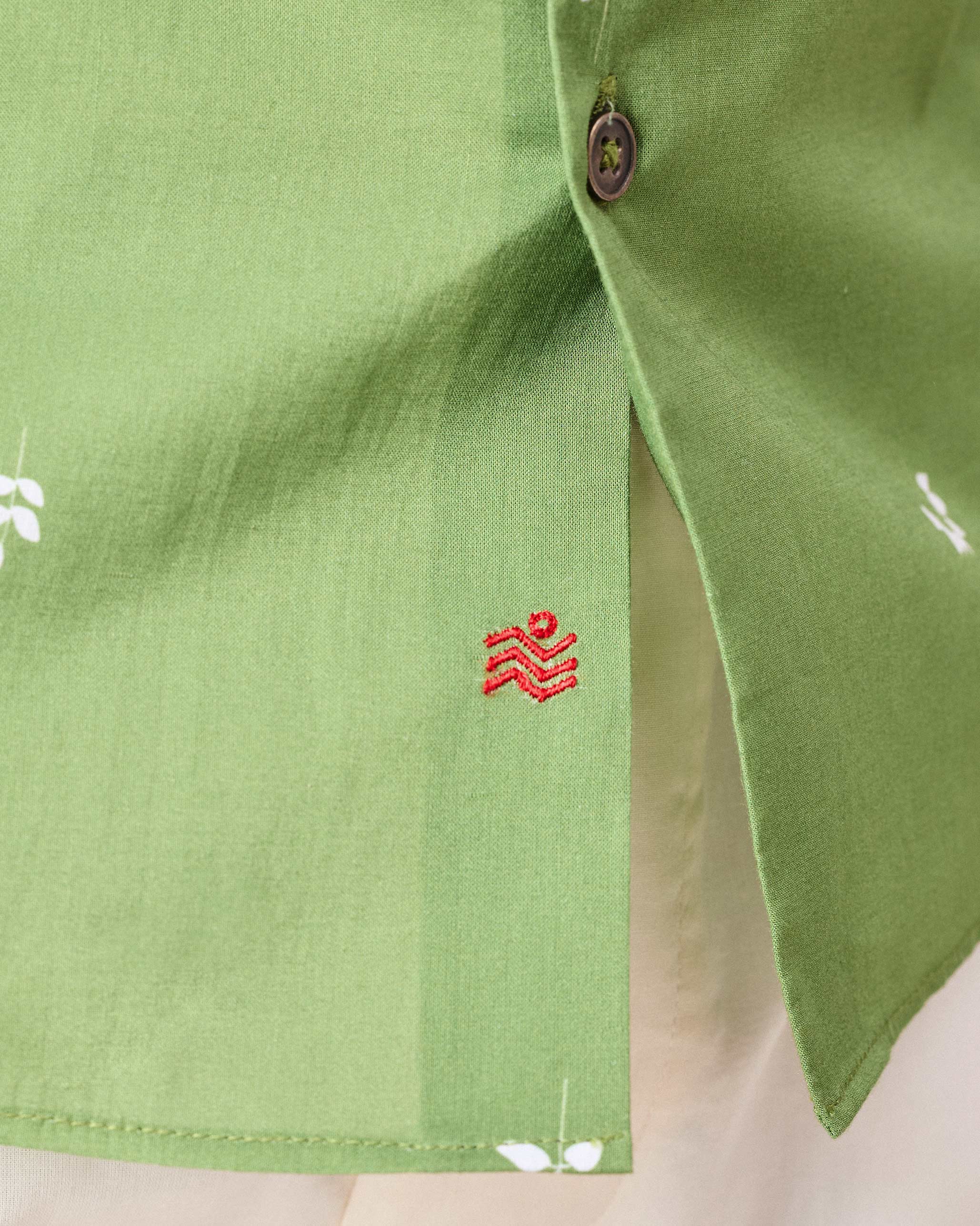Hakuna Shirt - Green Printed - Image 4