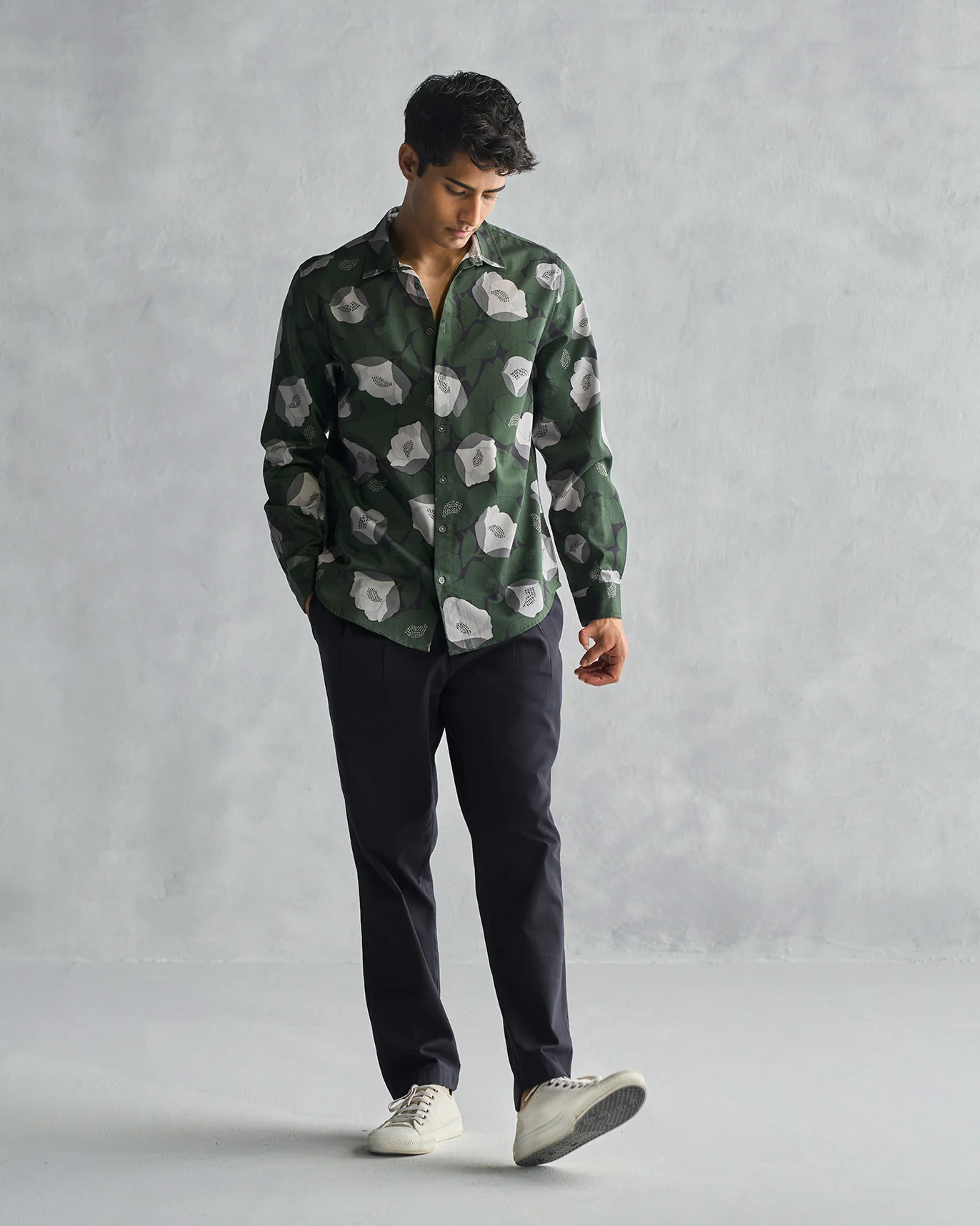Hakuna Shirt - Grey & Olive - Image 6
