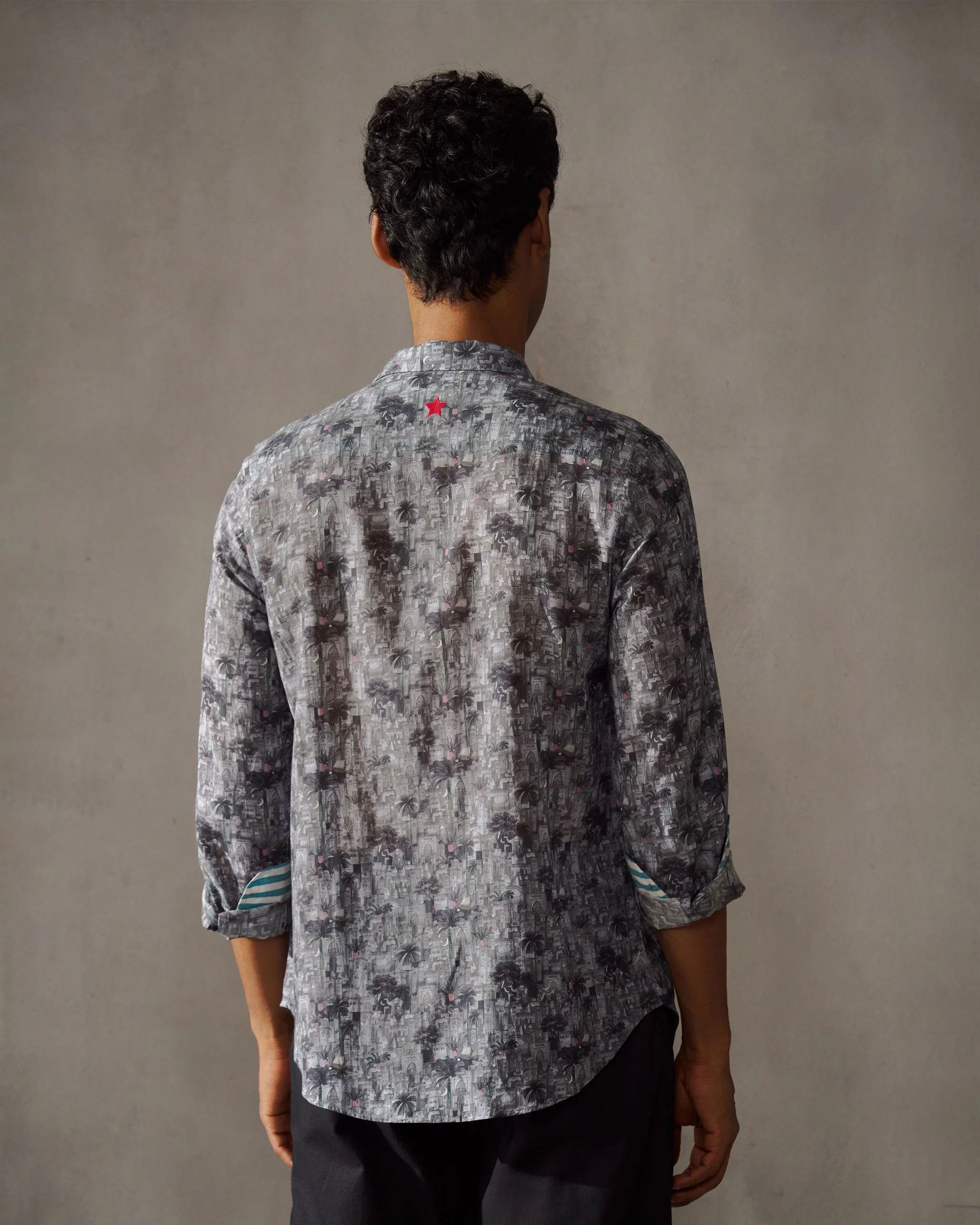 Hakuna Shirt - Grey Print - Image 4