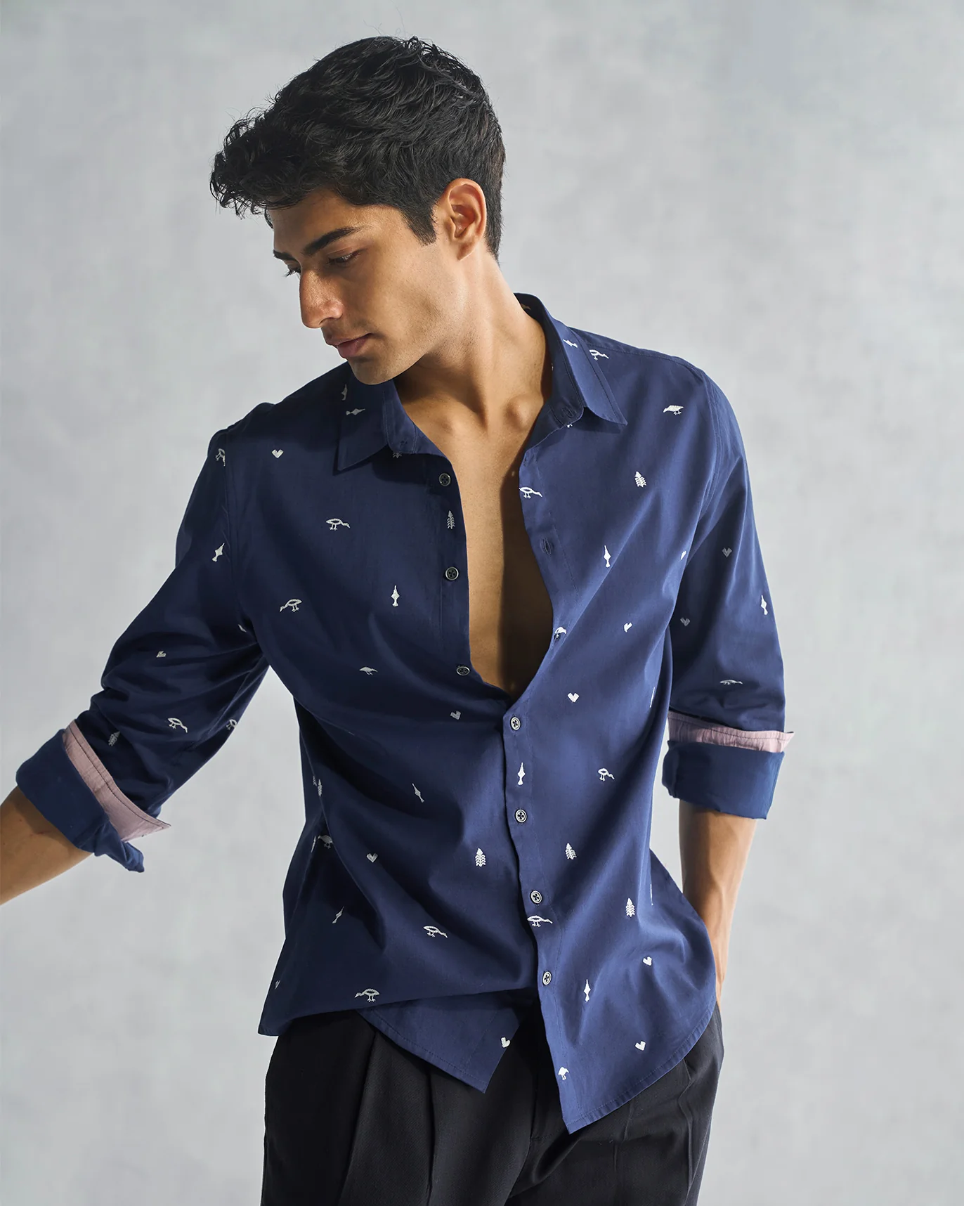 Hakuna Shirt - Navy - Image 4