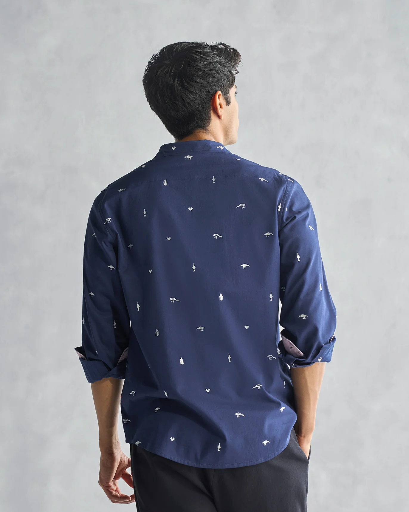 Hakuna Shirt - Navy - Image 5
