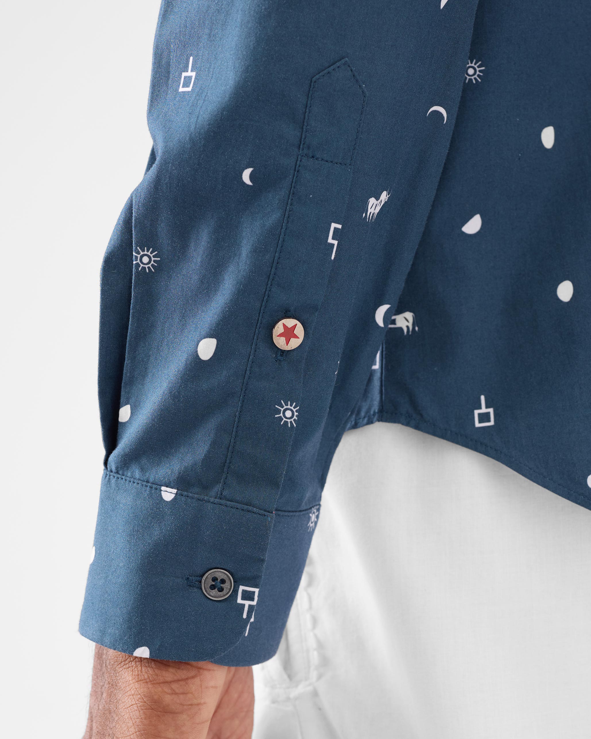 Hakuna Shirt - Navy Print - Image 4