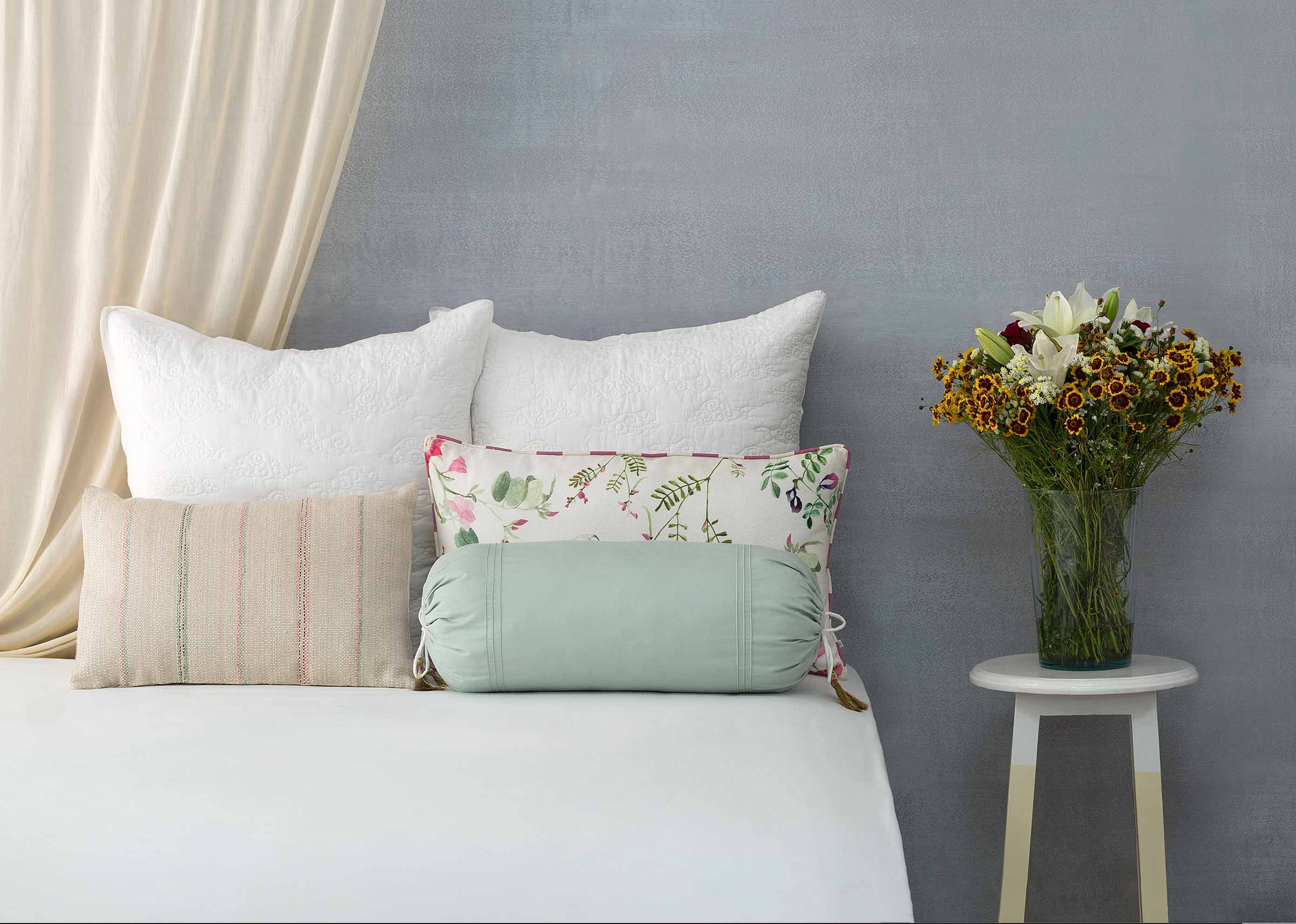 Hanabie Bolster Cover - Image 3
